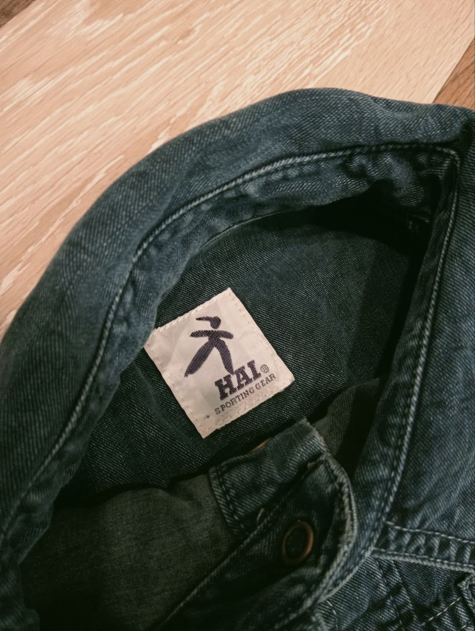 Issey Miyake VINTAGE HAI SPORTING GEAR HALF BUTTON DENIM SHIRT Size M / US 6-8 / IT 42-44 - 4 Thumbnail