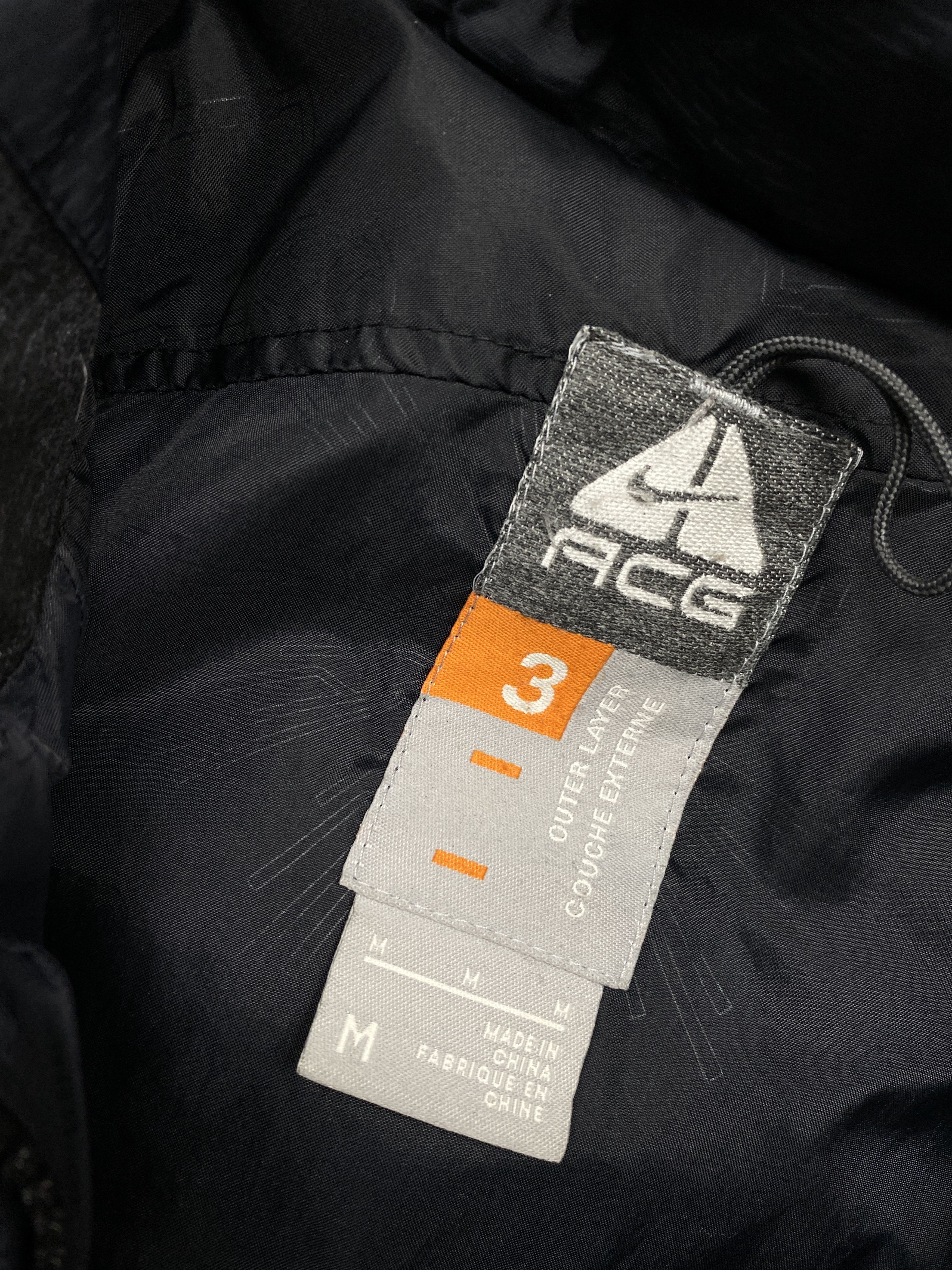 Nike ACG Nike ACG Vintage Ladies Down Jacket Size M / US 6-8 / IT 42-44 - 5 Thumbnail
