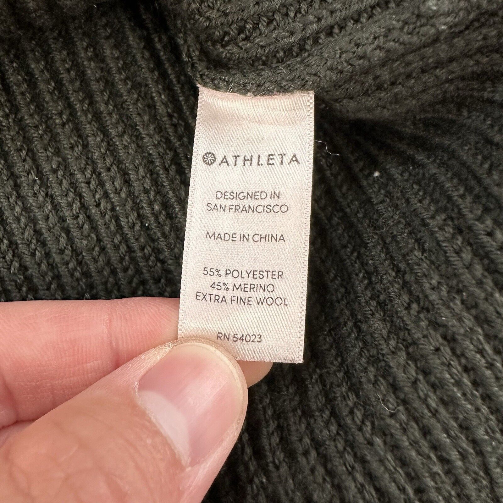 Athleta Athleta Sweater M Knit Merino Wool Blend V Neck Active Size M / US 6-8 / IT 42-44 - 5 Thumbnail
