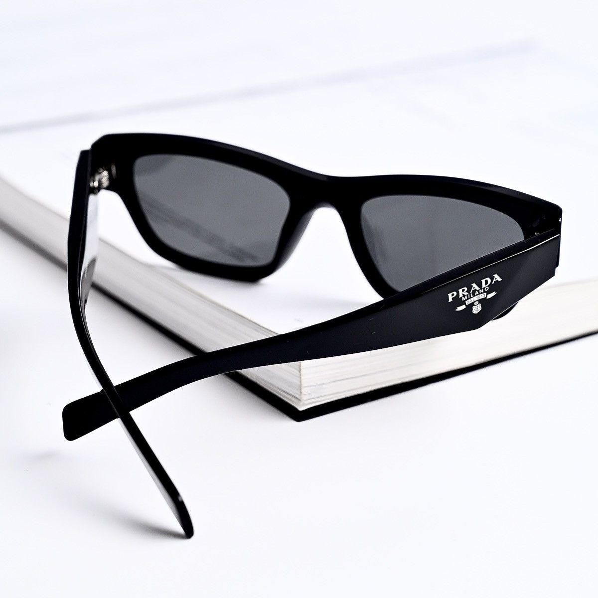 Prada PRADA 0PR B09S 16K08Z SUNGLASSES Size ONE SIZE - 10 Thumbnail