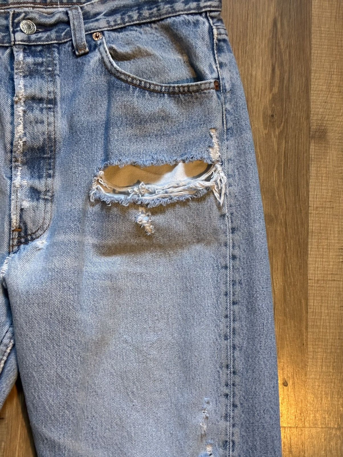 Levi's Vintage Clothing Vintage distressed Levi’s Size US 32 / EU 48 - 4 Thumbnail