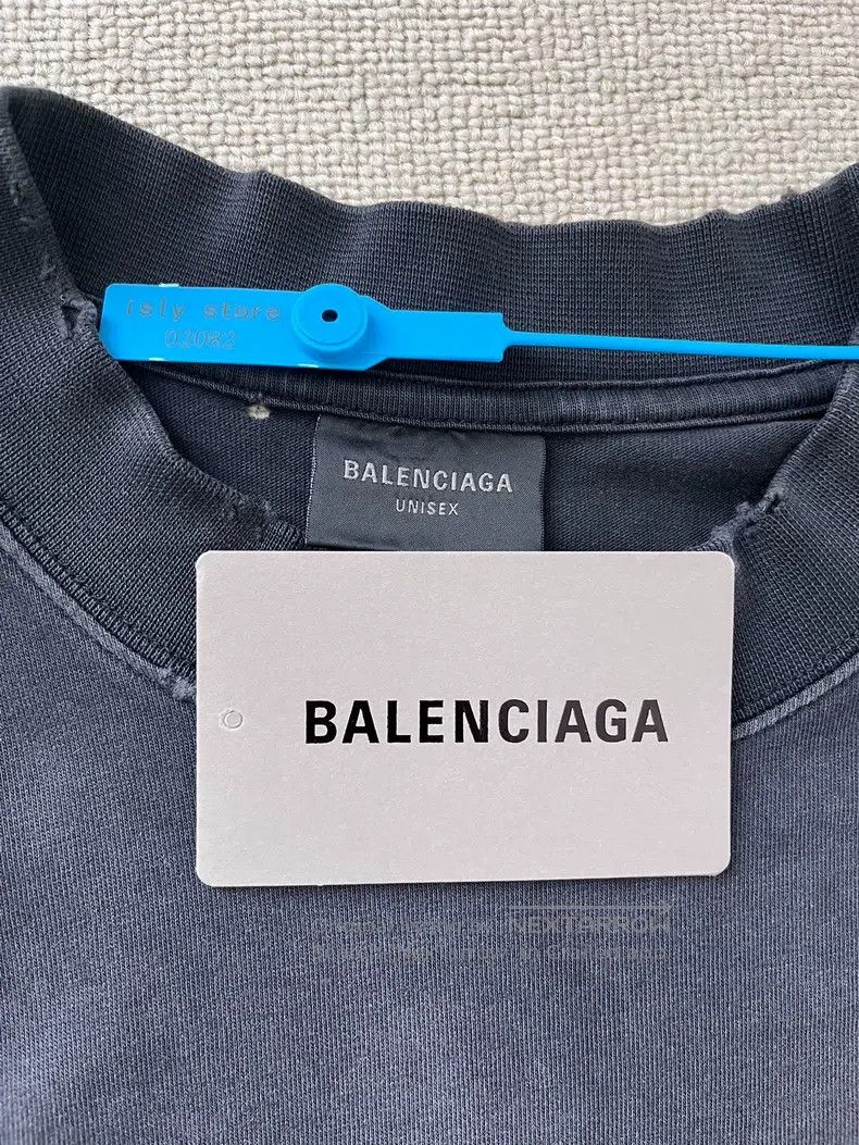 Balenciaga Balenciaga Tape letter Logo printed plain knit round neck Size US M / EU 48-50 / 2 - 4 Thumbnail