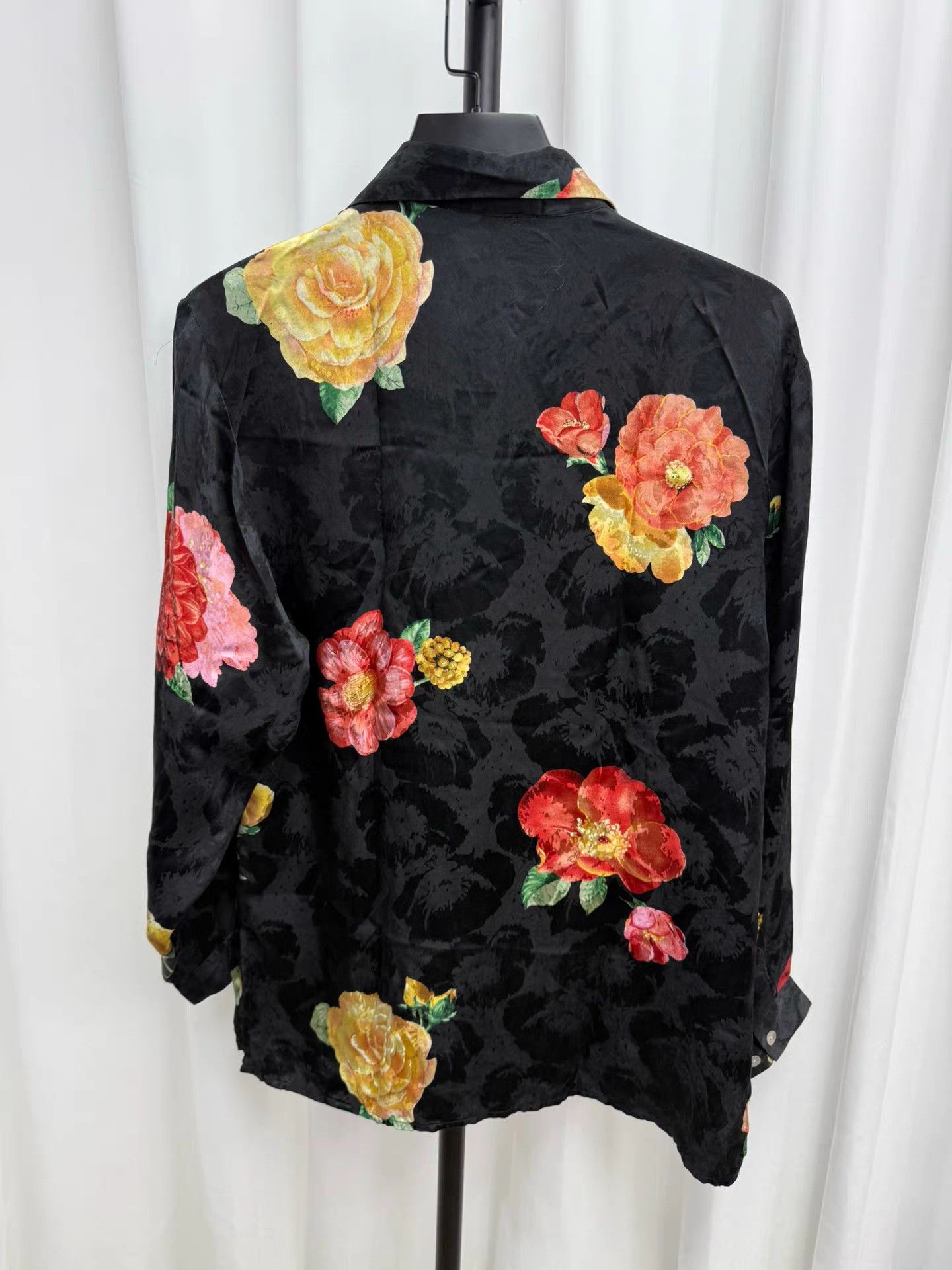 Yohji Yamamoto Yohji Yamamoto Workshop Dark Floral Satin Shirt K20 Size US M / EU 48-50 / 2 - 6 Thumbnail
