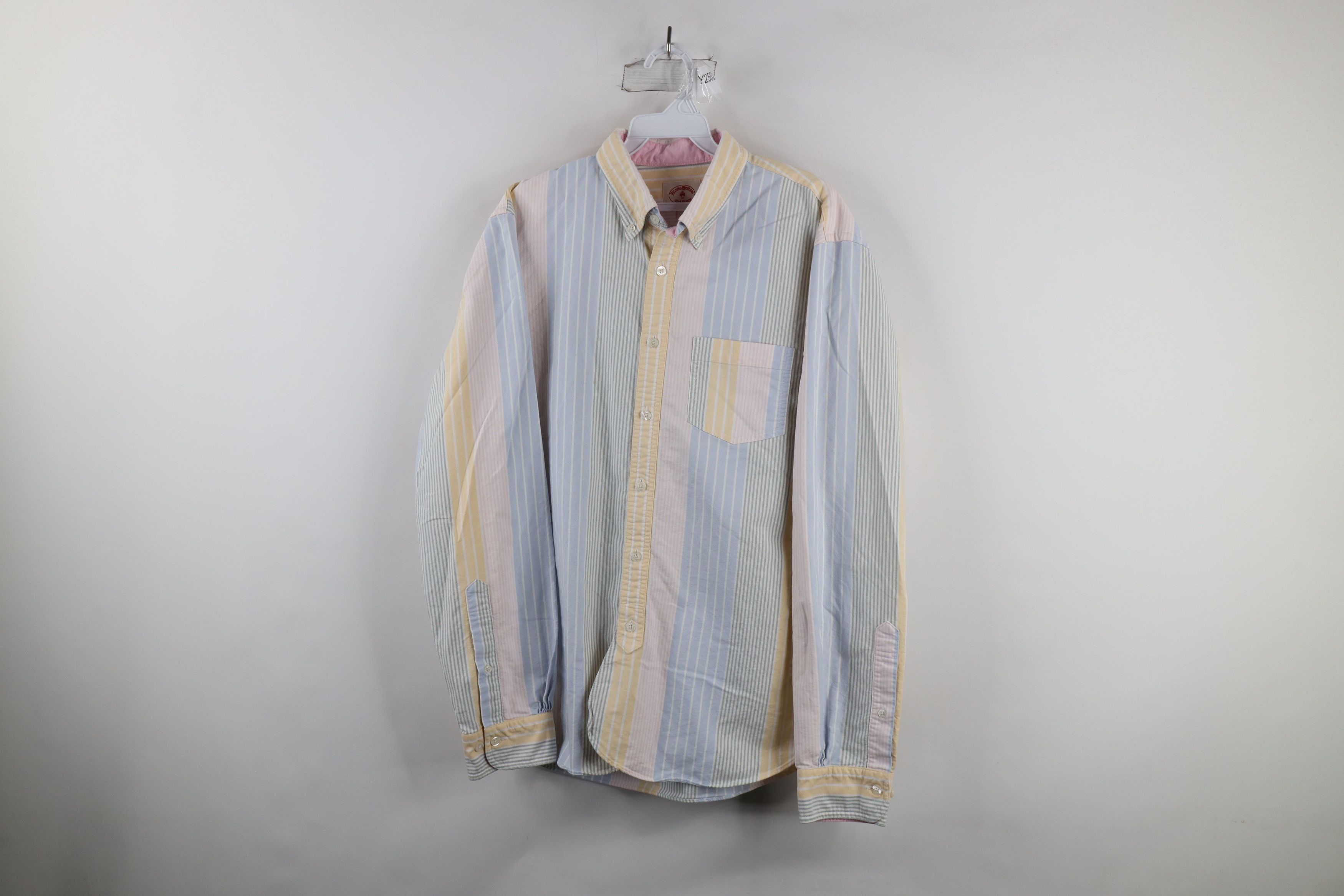 Brooks Brothers Brooks Brothers Red Fleece Pastel Striped Button Down Shirt Size US L / EU 52-54 / 3 - 1 Thumbnail