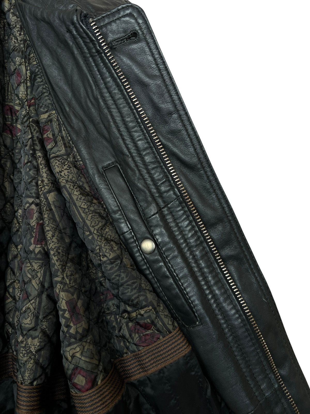 Vintage Vintage 90s Italian Mode A2 Black Flight Leather Jacket Size US M / EU 48-50 / 2 - 12 Thumbnail