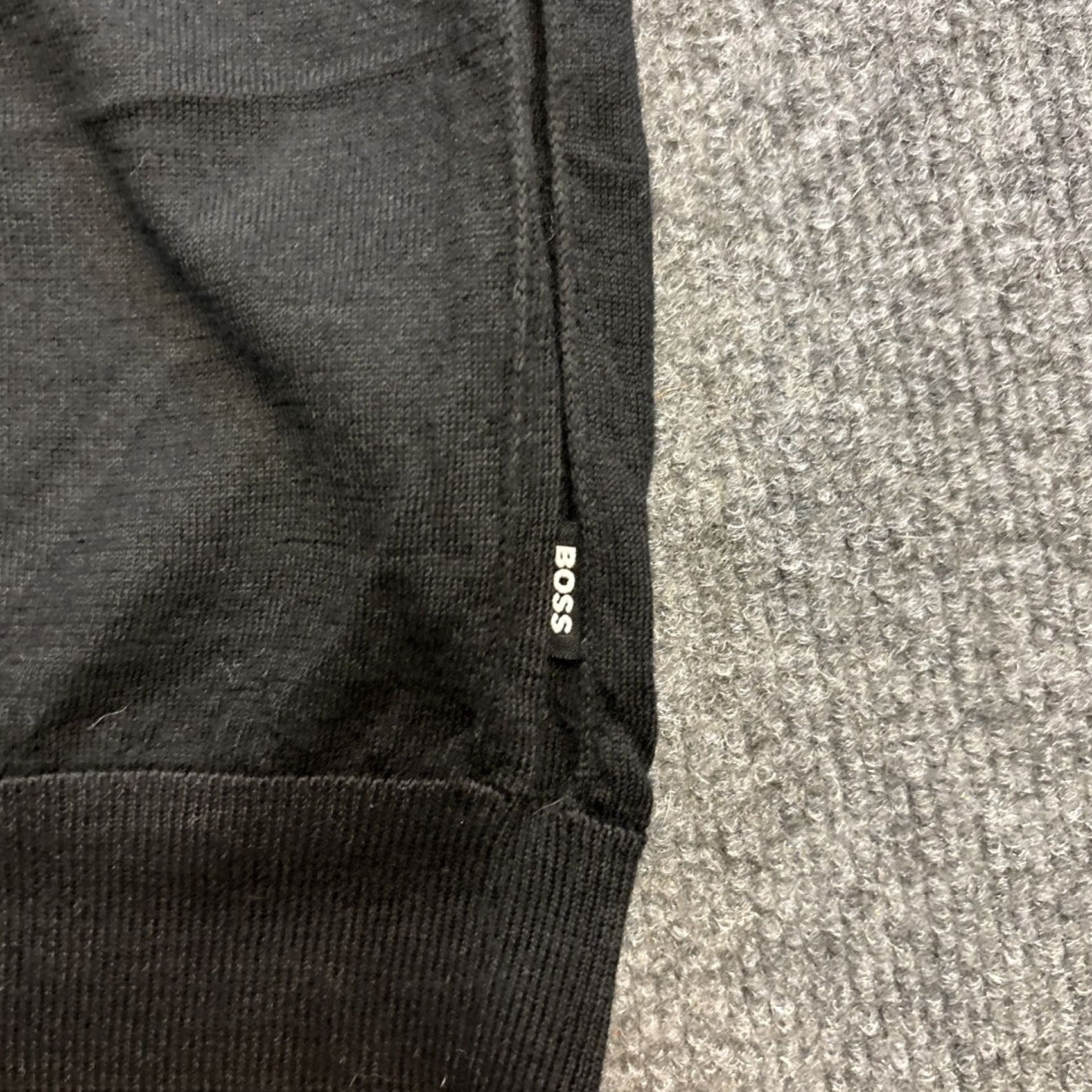 Hugo Boss HUGO BOSS Sweater Pullover Black XL V Neck Italian Virgin Wool Mens Stretchy Size US XL / EU 56 / 4 - 5 Thumbnail