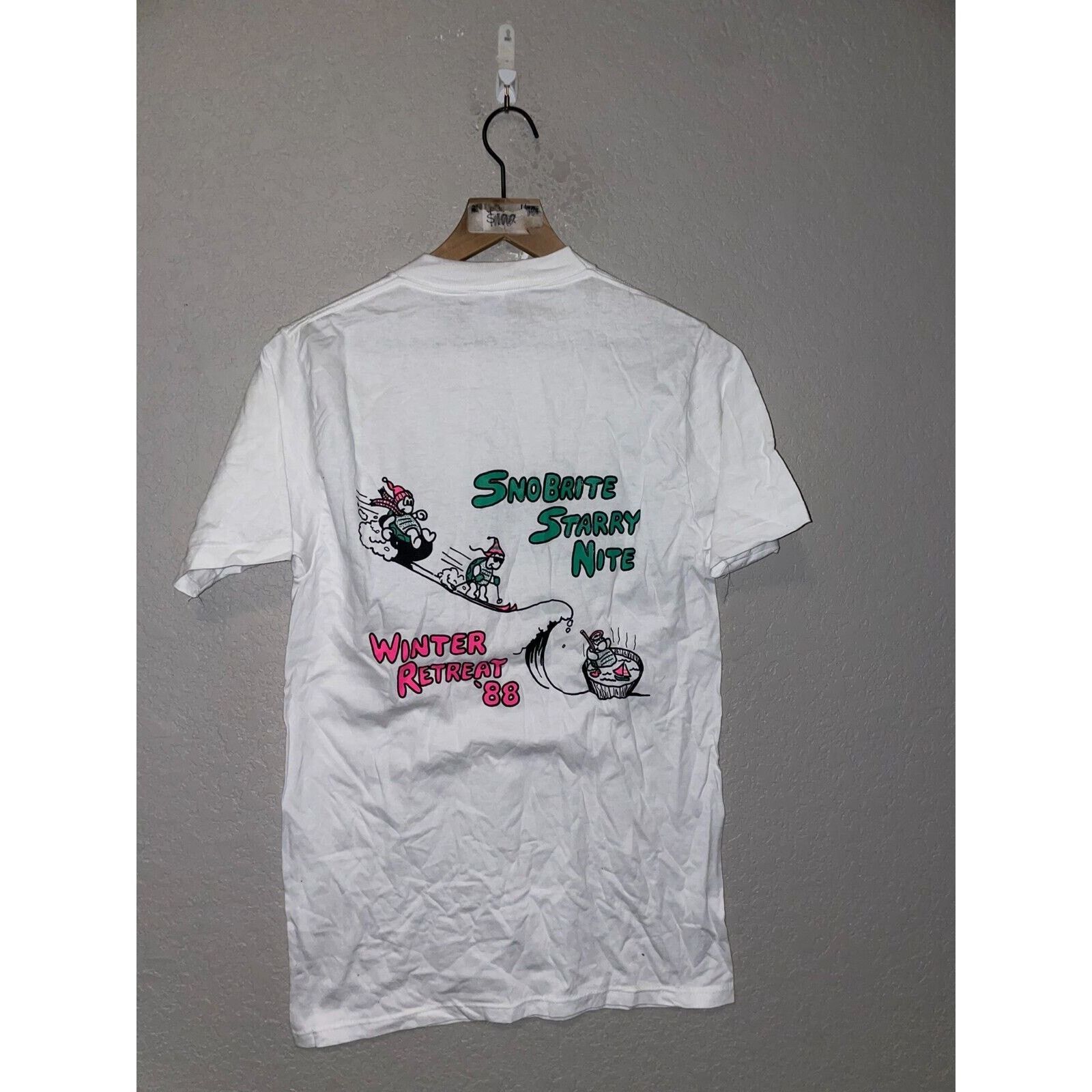 Jerzees Vintage Test Print Ski Wyoming Winter Retreat White Shirt Size US M / EU 48-50 / 2 - 7 Thumbnail
