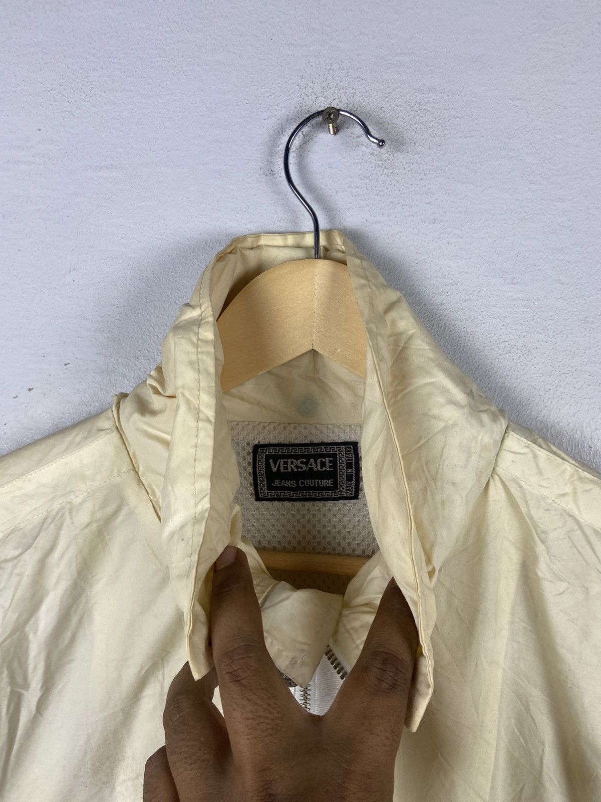 Vintage VINTAGE VERSACE WINDBREAKER BIG LOGO Size US L / EU 52-54 / 3 - 6 Thumbnail