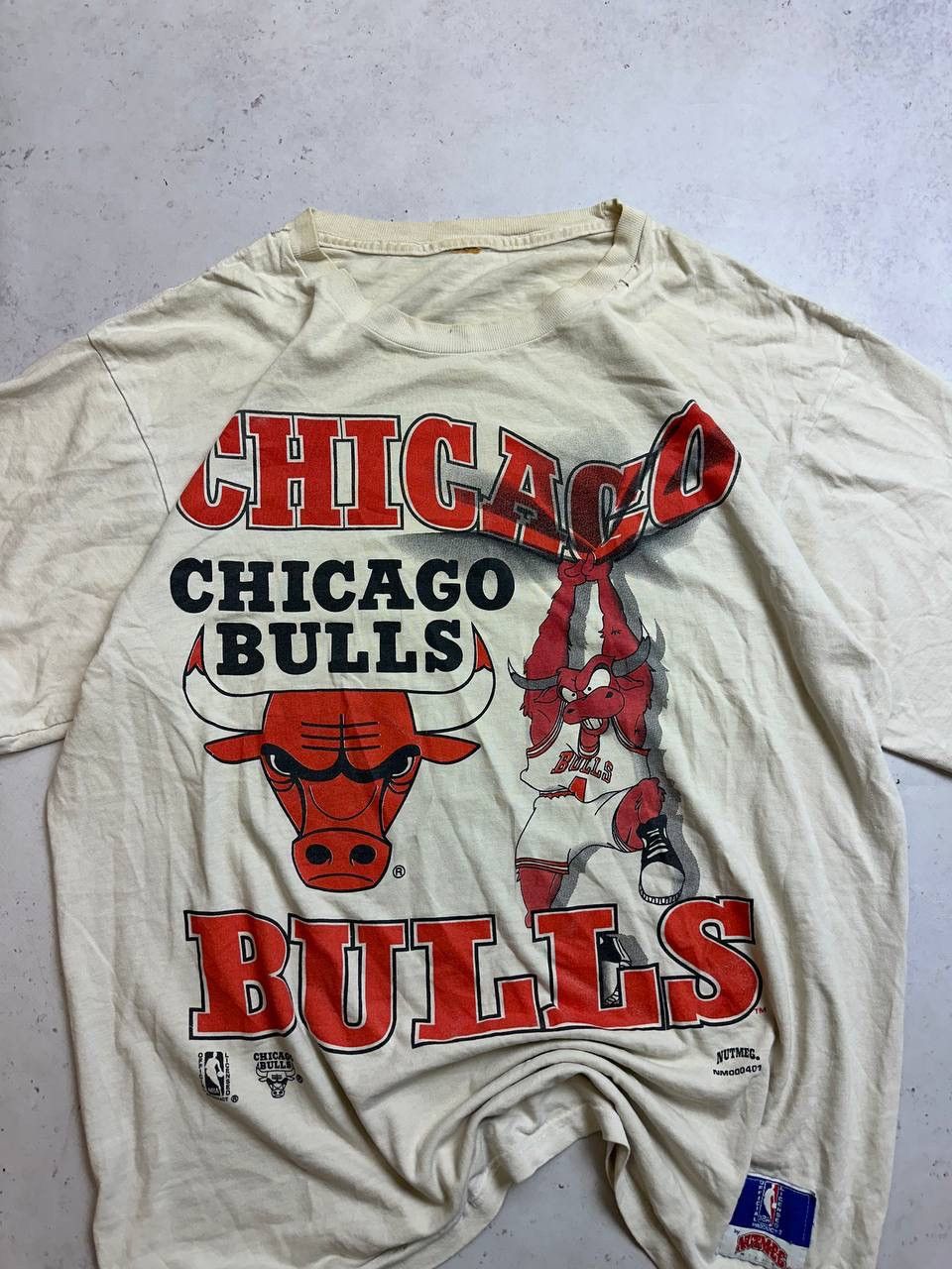 NBA Vintage 90's Chicago Bulls Nutmeg Mills T-shirt L Size US L / EU 52-54 / 3 - 3 Thumbnail