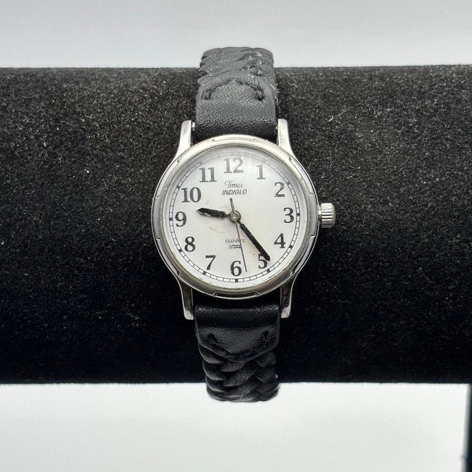 Timex Vintage silver timex watch Size ONE SIZE - 1 Thumbnail