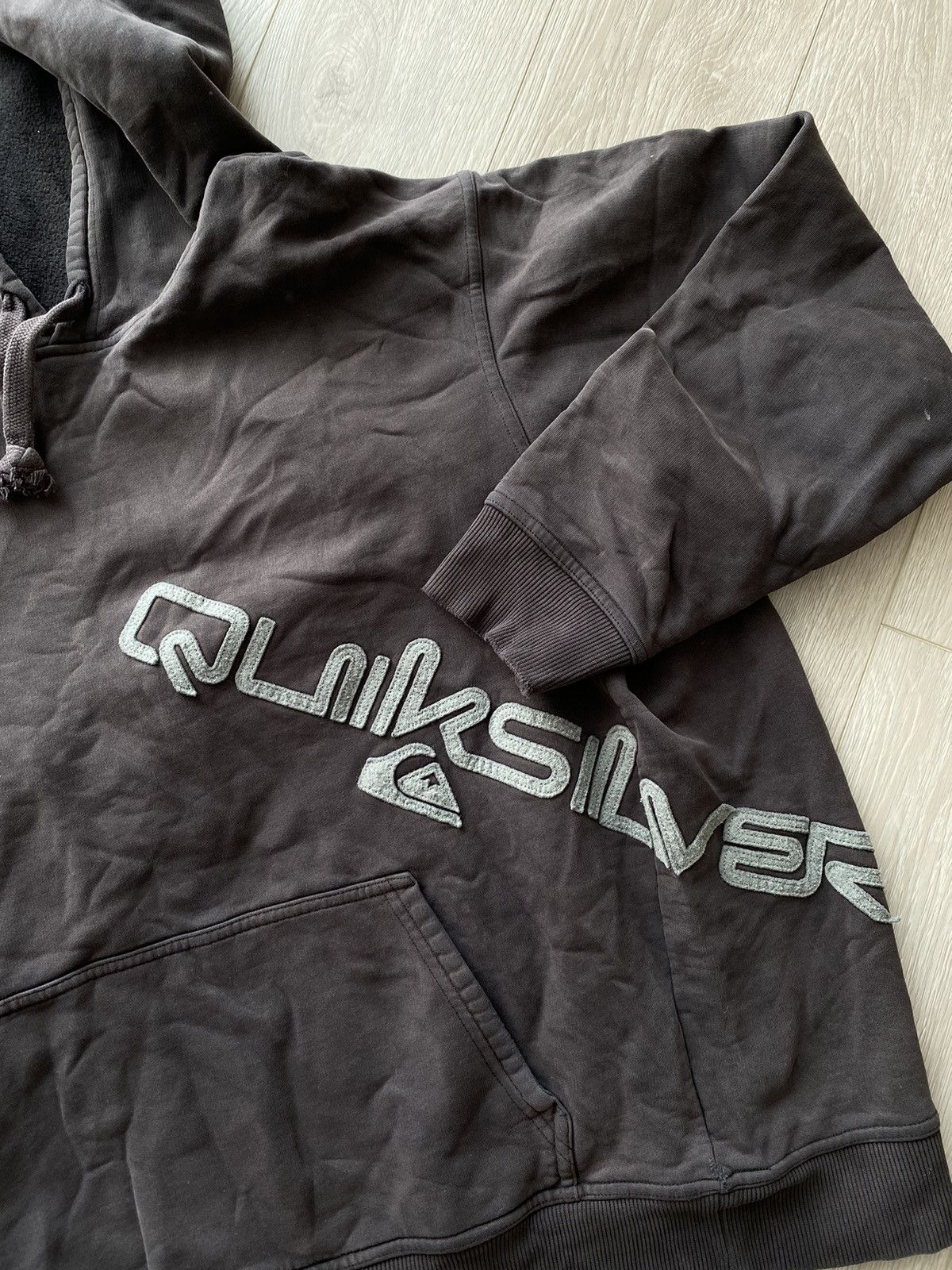 Quiksilver × Vintage Crazy Y2K Quiksilver Cyber Gothic Skater Faded Black Hoodie Size US M / EU 48-50 / 2 - 2 Thumbnail