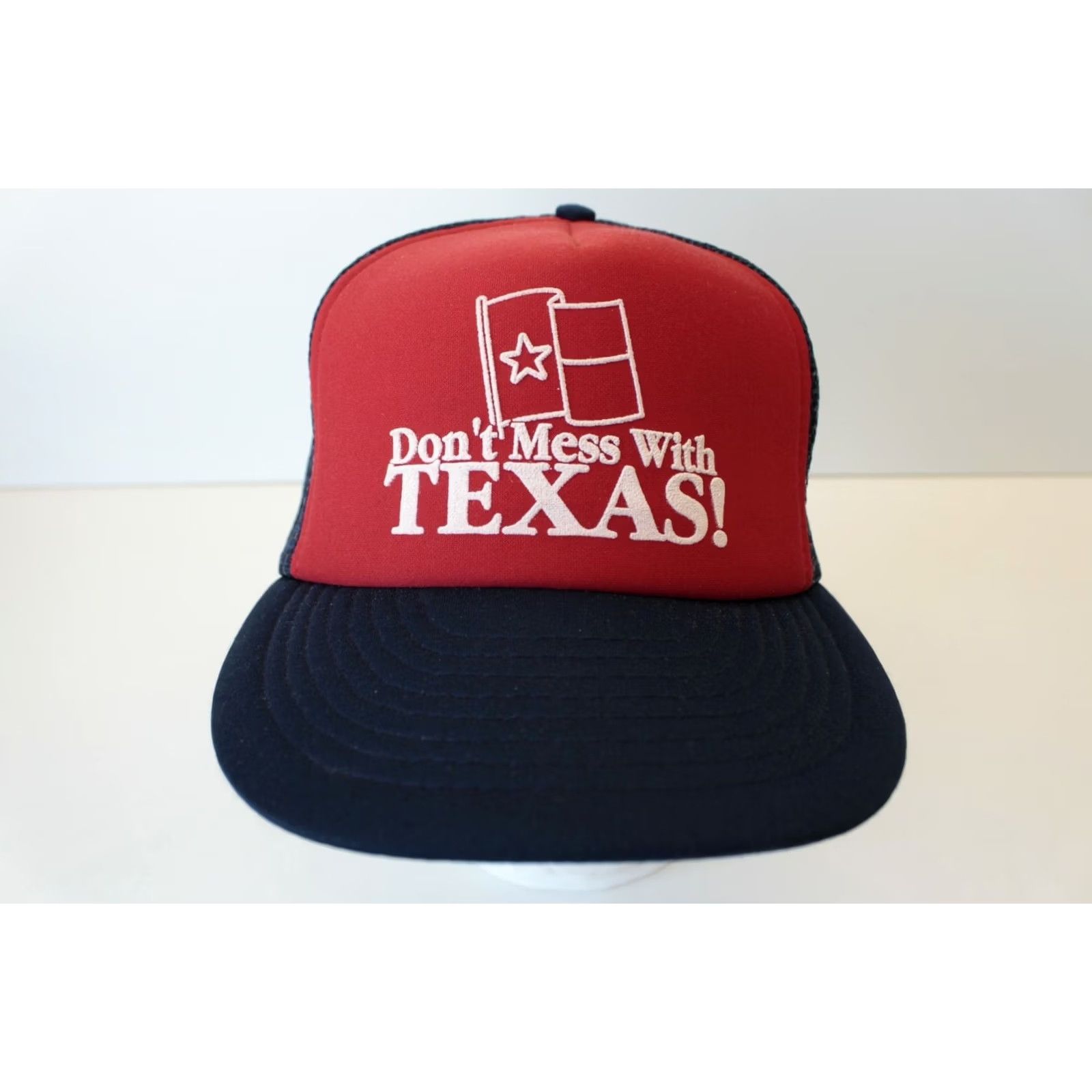 Vintage VINTAGE Otto Hat Adjustable Red Don Mess With Texas Trucker White Blue Flag Lone Star Size ONE SIZE - 2 Thumbnail
