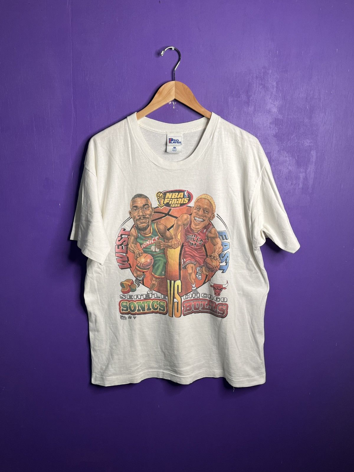 NBA × Pro Player × Vintage Vintage 1996 NBA finals Rodman/Kemp players tee Size US L / EU 52-54 / 3 - 1 Thumbnail