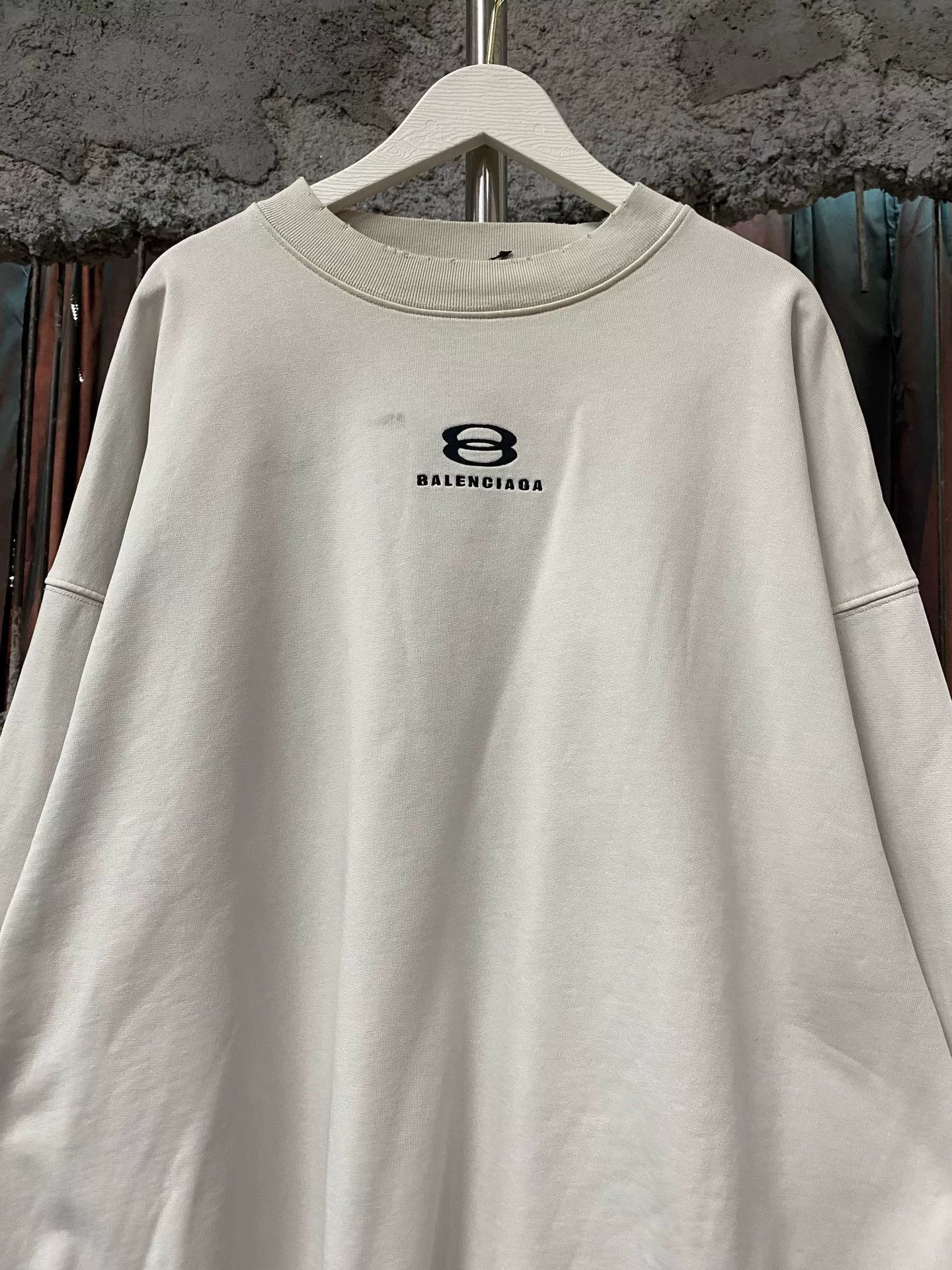 Balenciaga balenciaga snow series embroidered sweatshirt Size US M / EU 48-50 / 2 - 3 Thumbnail