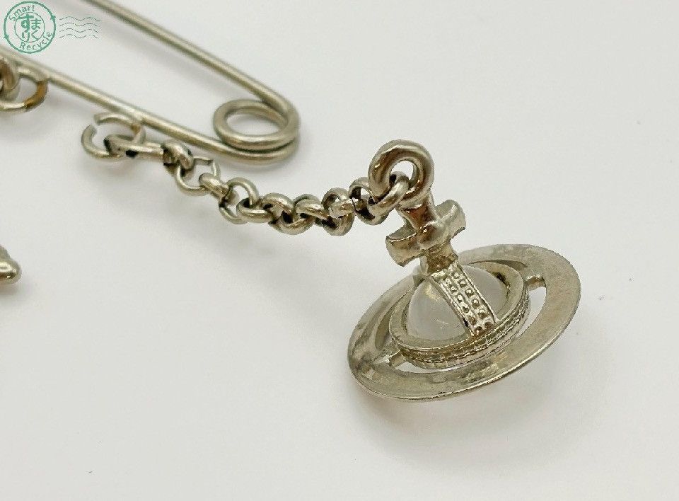 Vivienne Westwood 🔥Rare🔥 Vivienne Westwood safety pin Heals 3d orb skull Size ONE SIZE - 6 Thumbnail