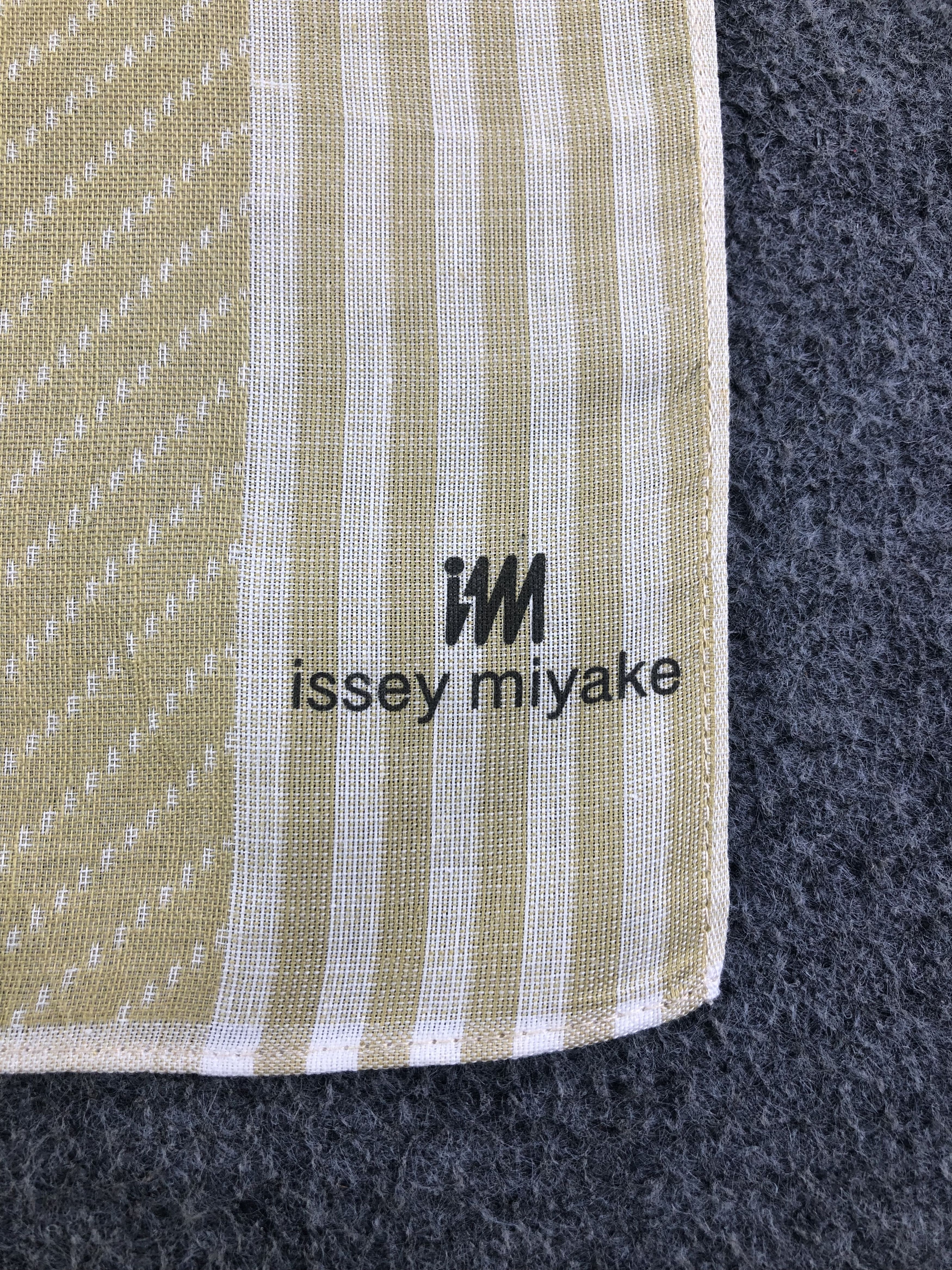 Issey Miyake Issey Miyake Handkerchief / Bandana / Neckerchief Size ONE SIZE - 5 Thumbnail