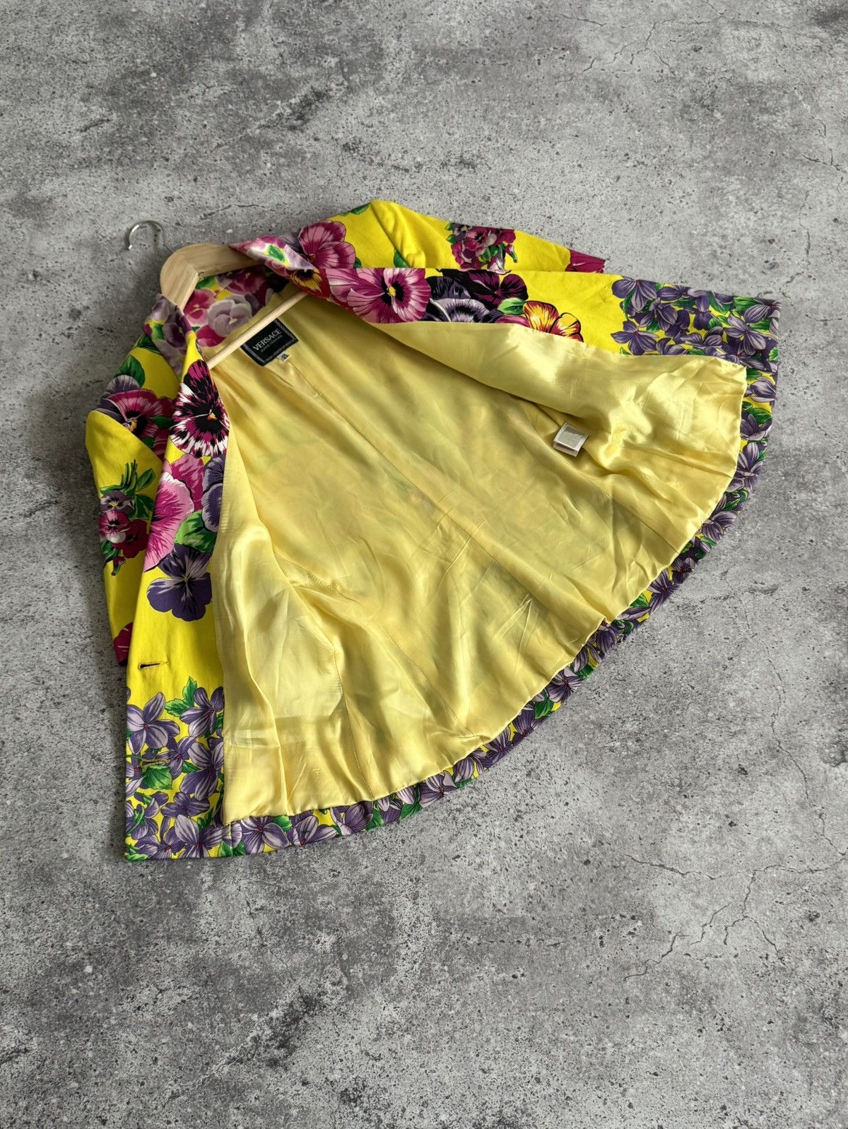 Versace Jeans Couture Gianni Versace (JeansCouture) Multicolor Gold Buttons Blazer Size M / US 6-8 / IT 42-44 - 3 Thumbnail