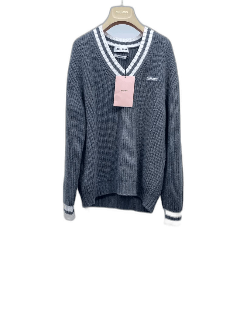 Miu Miu Miu Miu Gray Knitted Cashmere Sweater Size US S / EU 44-46 / 1 - 1 Thumbnail