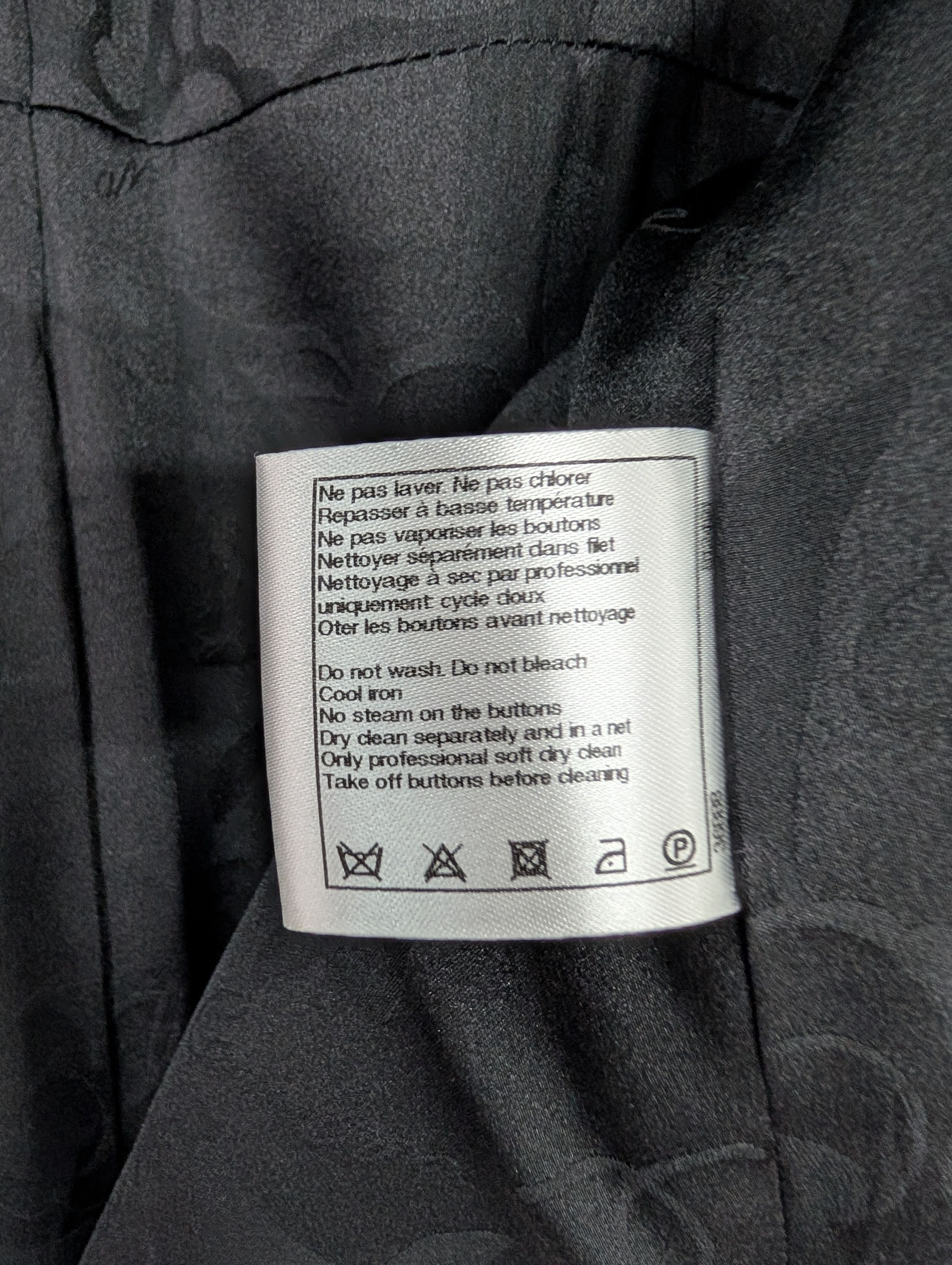 Chanel Chanel Black Cashmere Coat With Half Long Sleeves Size XS / US 0-2 / IT 36-38 - 5 Thumbnail