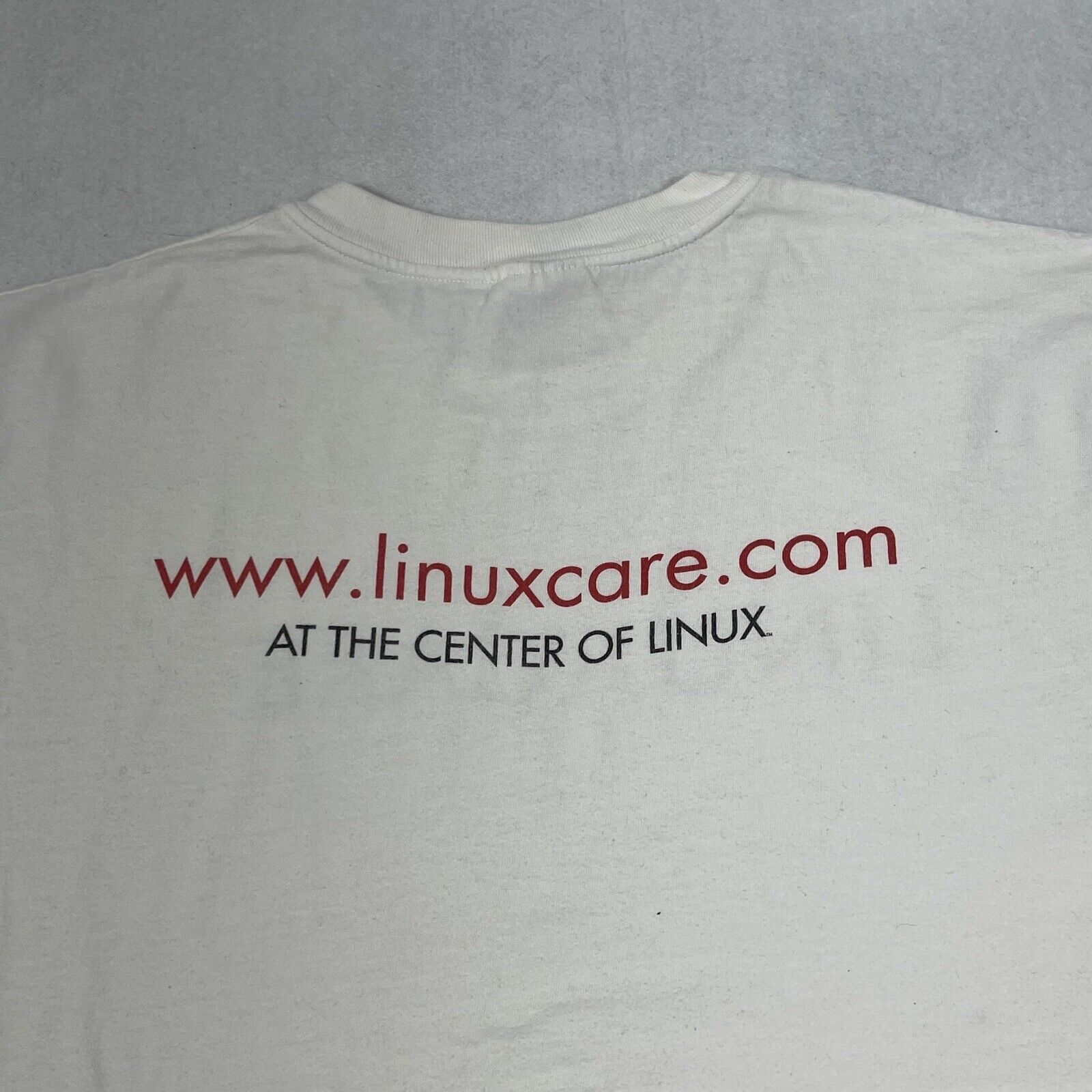 Hanes Vintage Linuxcare White Tee Graphic T Shirt Hanes Size US L / EU 52-54 / 3 - 11 Thumbnail