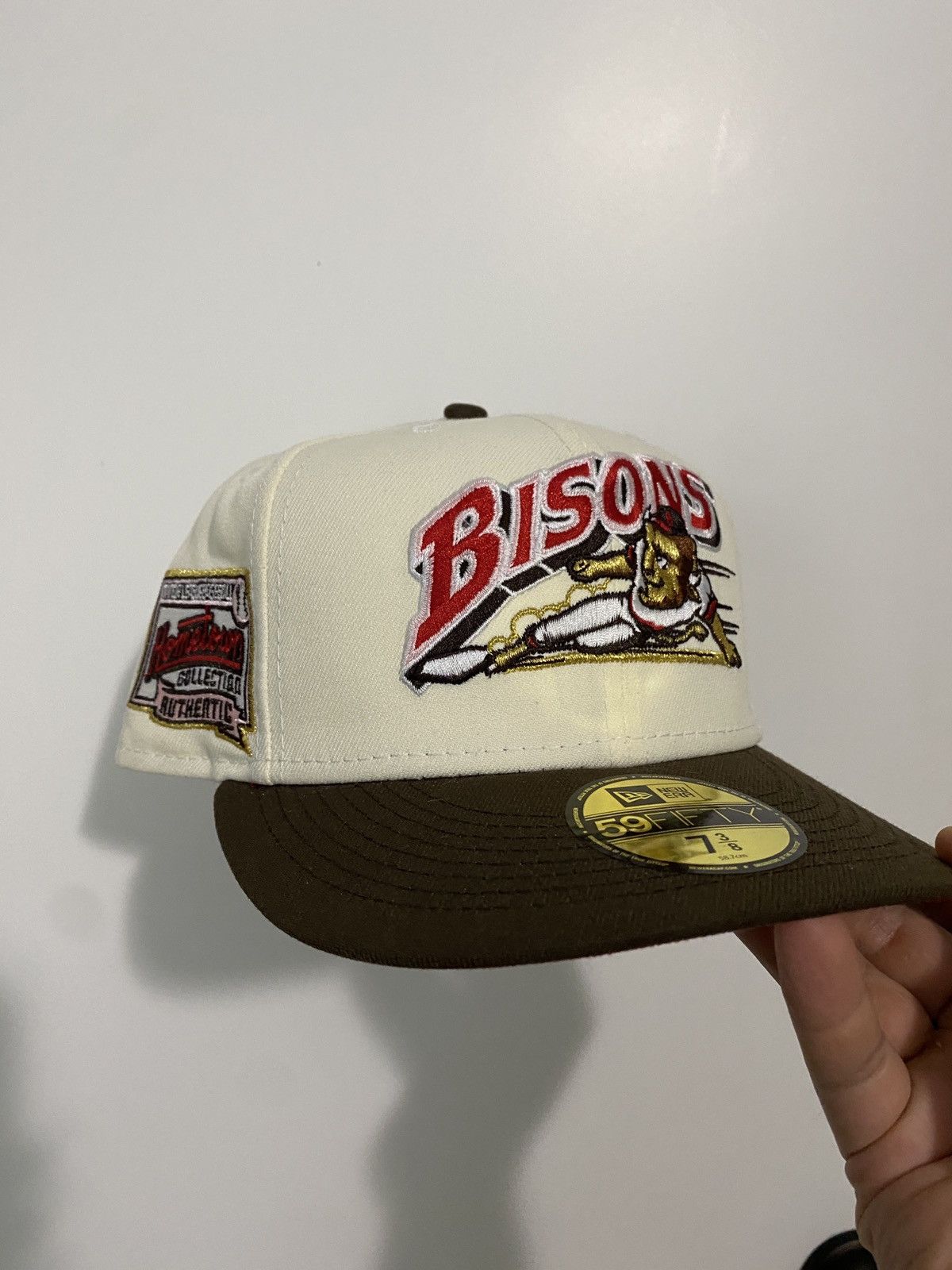 New Era Chrome Bison sliding Bison logo offwhite and brown Size ONE SIZE - 1 Thumbnail