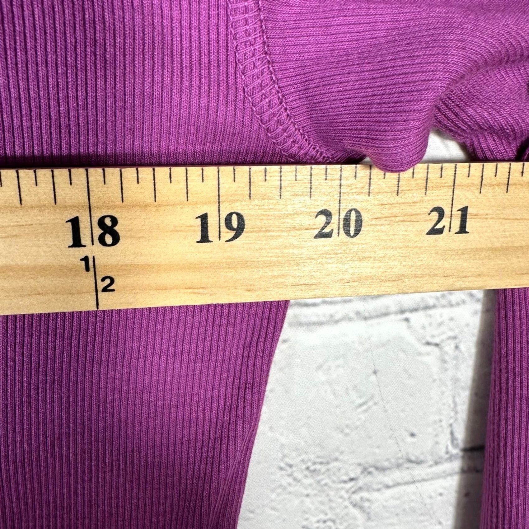 Vintage American Giant Womens Purple Ribbed Notch V-Neck Long Sleeve Top Small USA Size S / US 4 / IT 40 - 7 Thumbnail