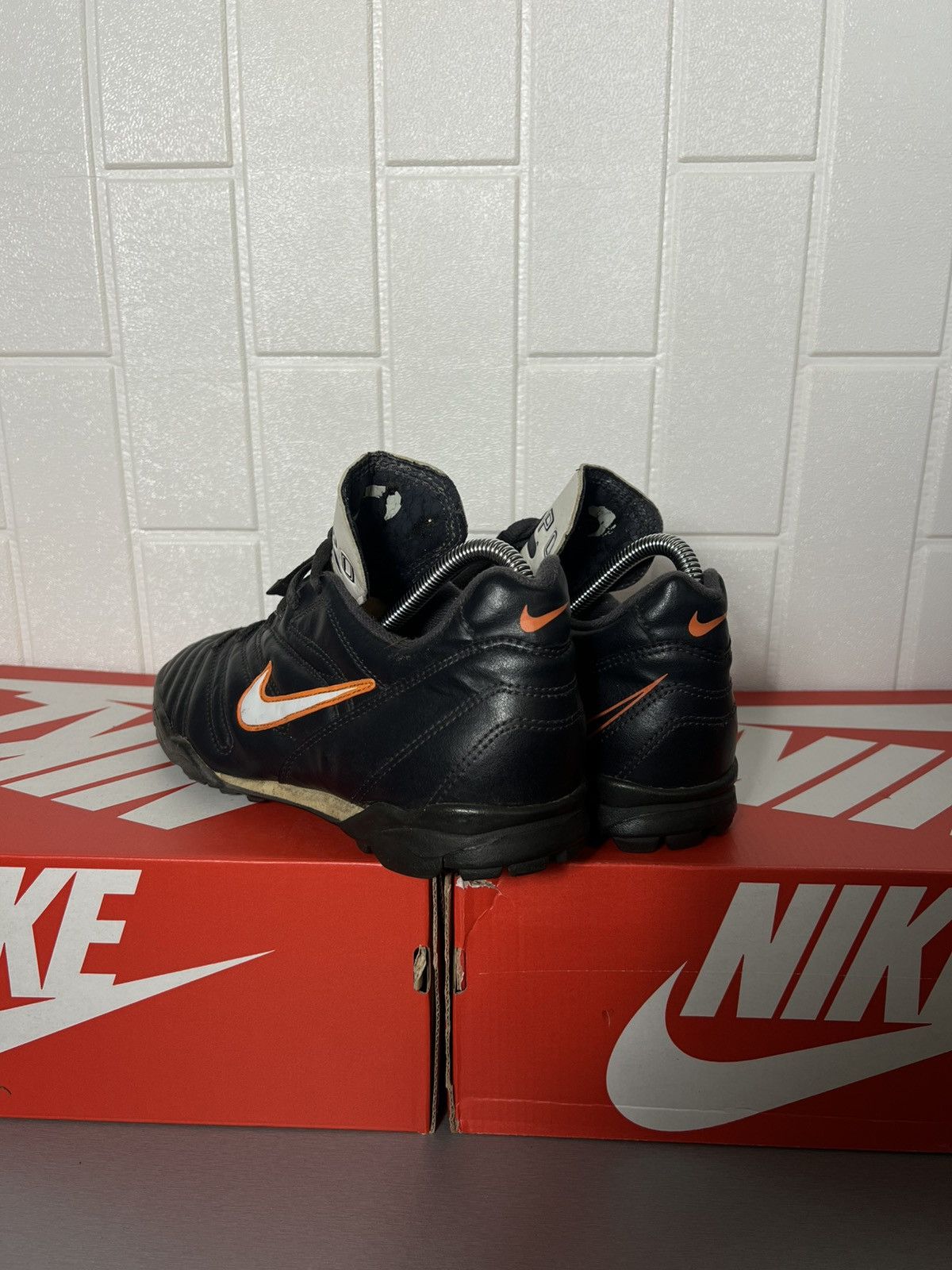 VINTAGE NIKE TIEMPO 650 SOCCER JERSEY BOOTS RETRO Y2K 90s