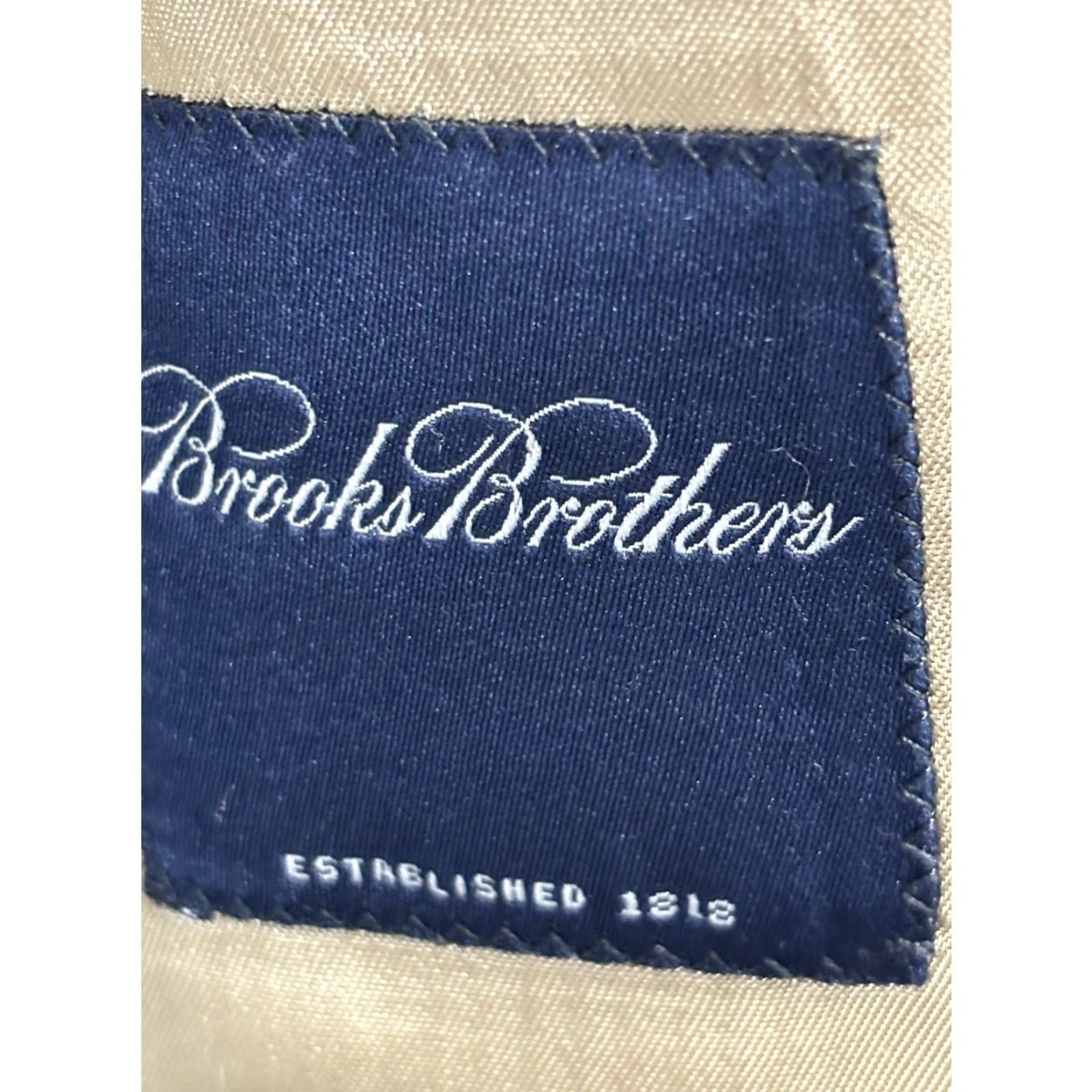 Brooks Brothers VINTAGE Brooks Brothers Blazer Sport Coat MenS 46R Mini Houndstooth Wool USA Brown Black Two-Button Classic Blazer Mens Size 46R - 7 Thumbnail
