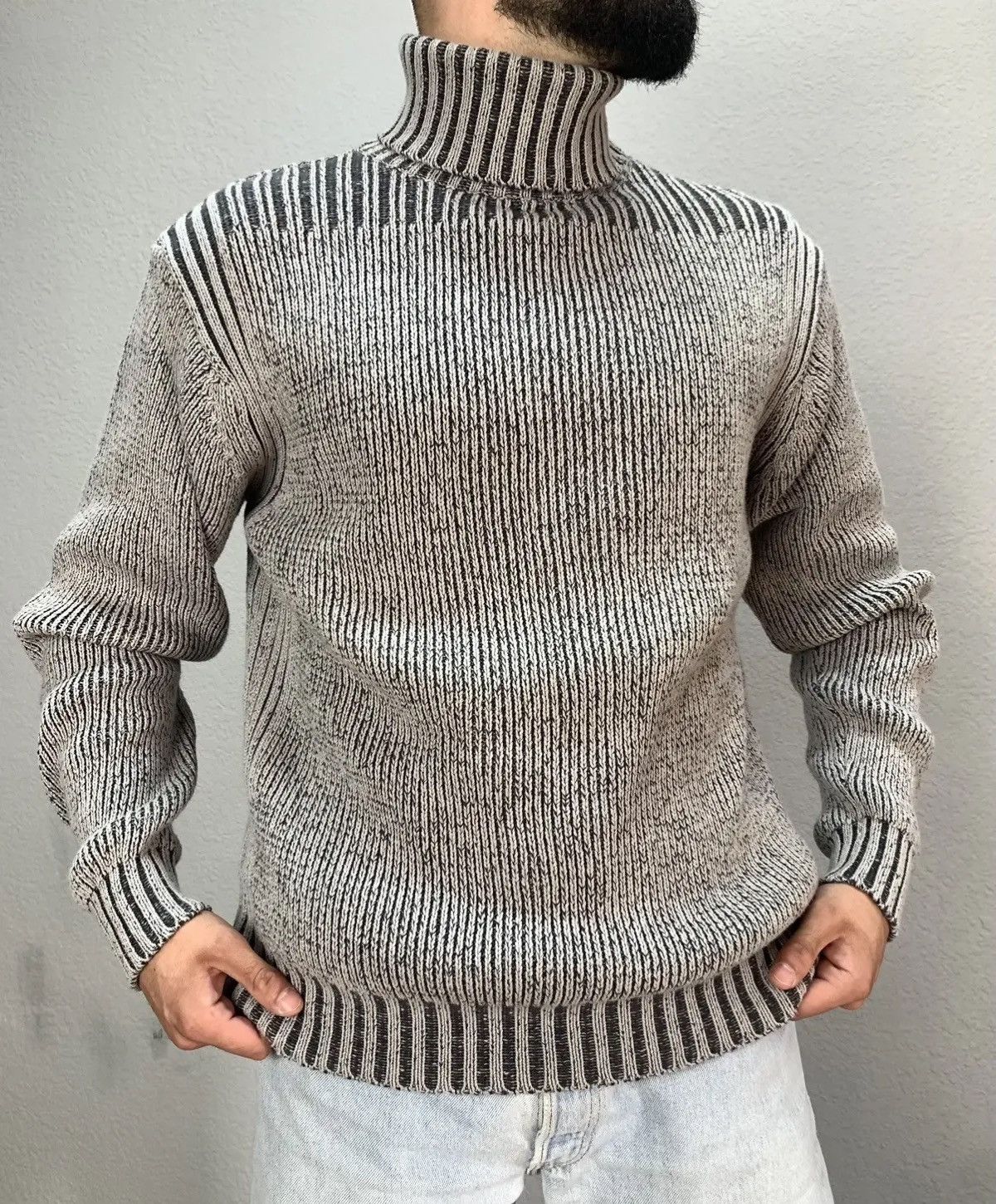SALE💣💣 Vintage Y2K Diesel Distressed Faded Effect sweater