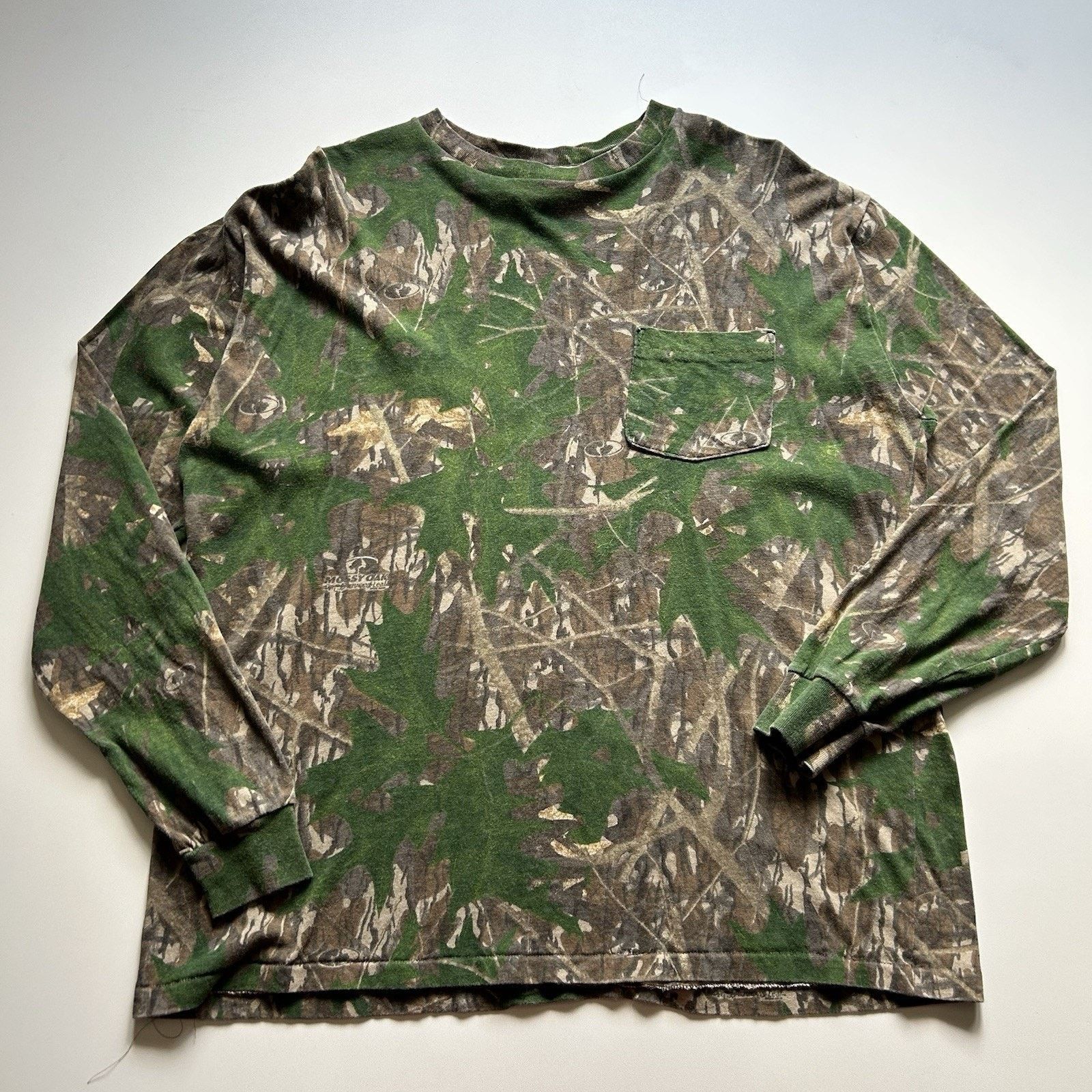 Mossy Oaks Vintage 90s Mossy Oak Camo Pocket T Shirt Long Sleeve XL USA Size US XL / EU 56 / 4 - 1 Thumbnail
