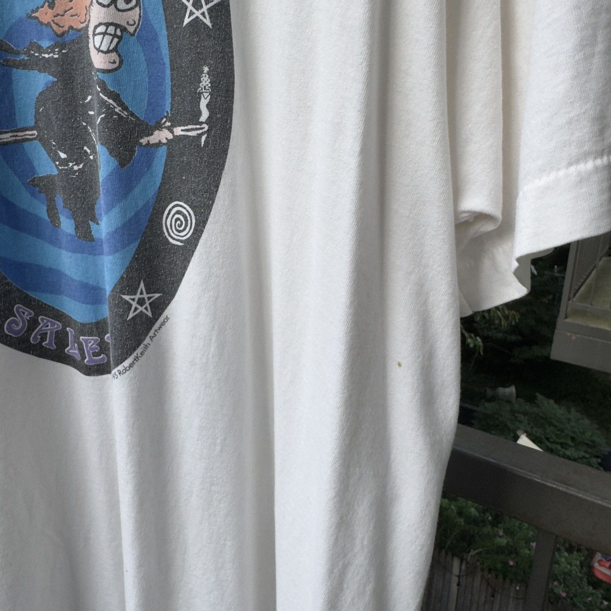 Vintage 90s Salem Witch Faded Thrashed Distressed Tee ERD Grunge Size US XL / EU 56 / 4 - 8 Thumbnail