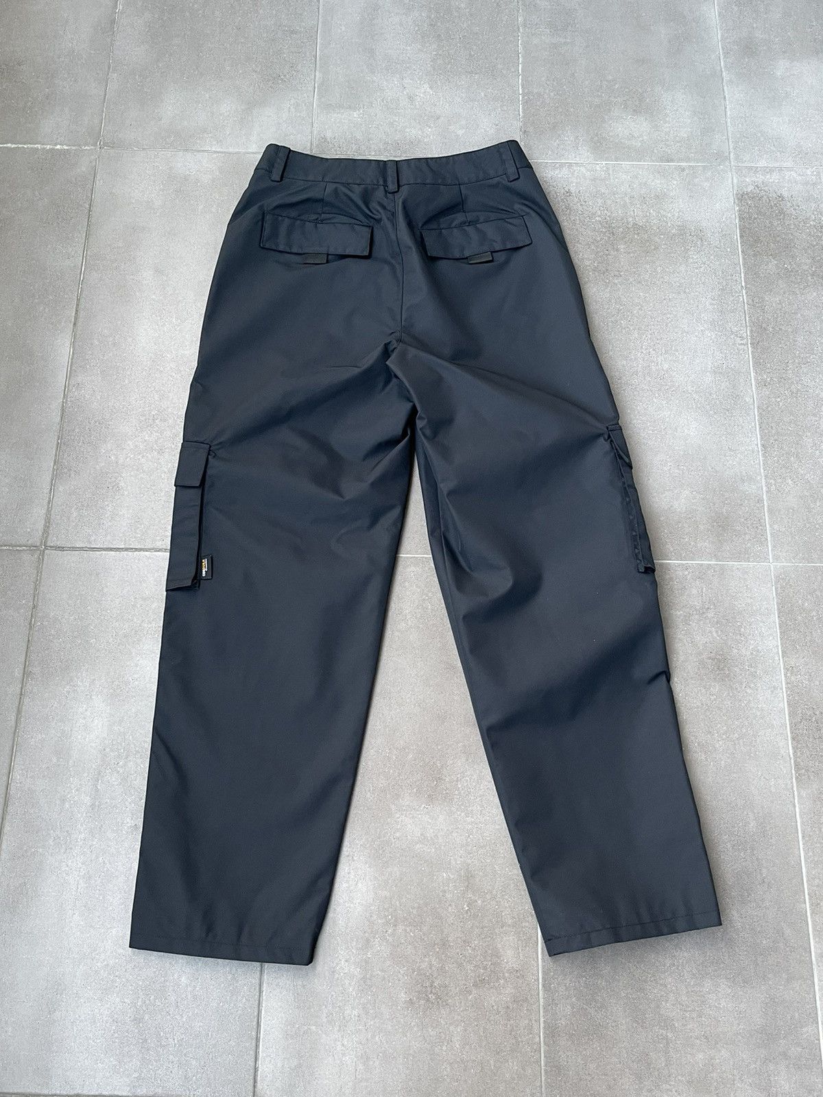 Han Kjobenhavn SS23 !DS! Han Kjobenhavn Oversized Nylon Navy Track Pants Size US 30 / EU 46 - 15 Thumbnail