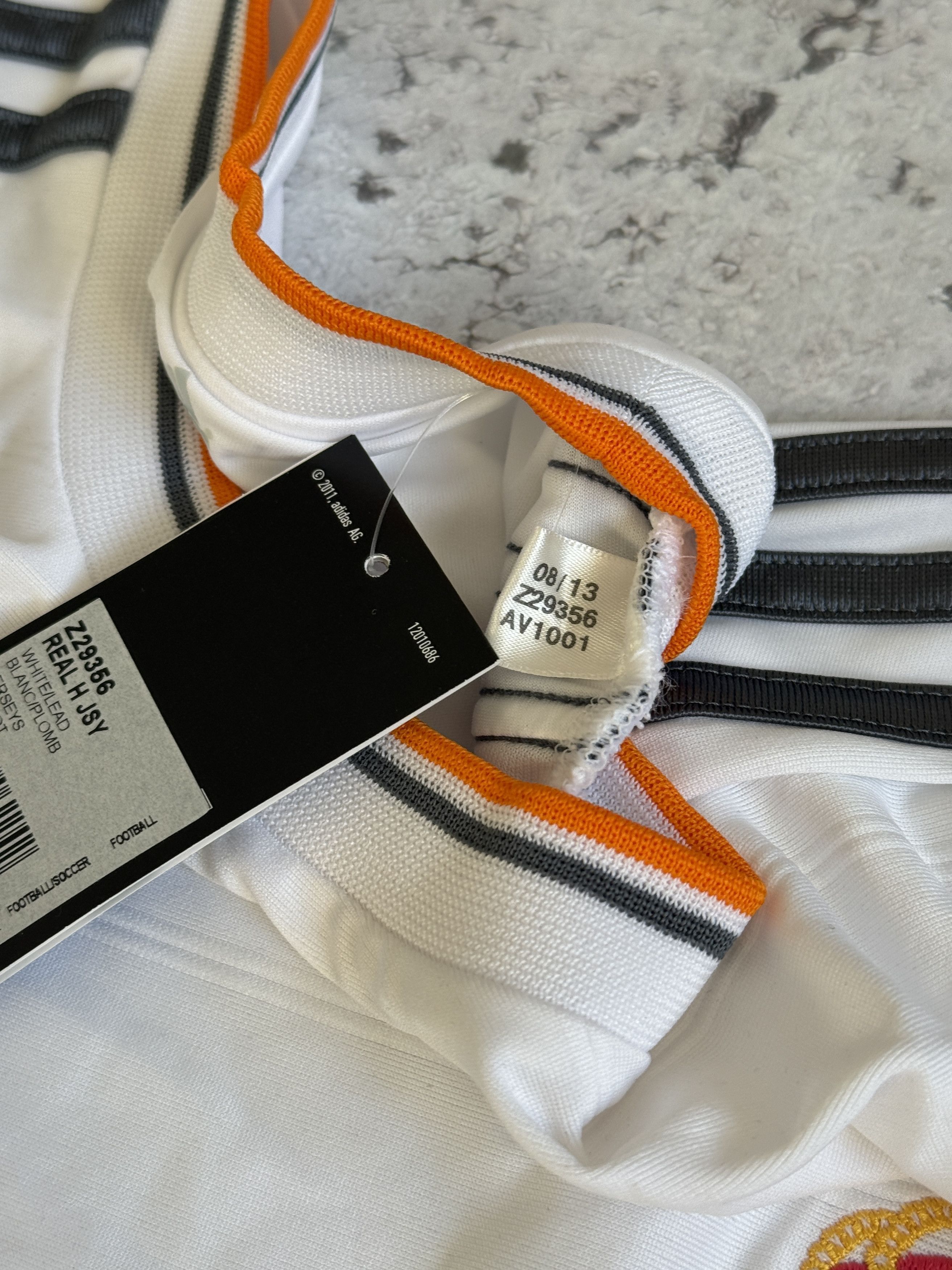 Adidas REAL MADRID 2014 2015 HOME SHIRT JERSEY CAMISETA ADIDAS L Size US L / EU 52-54 / 3 - 4 Thumbnail