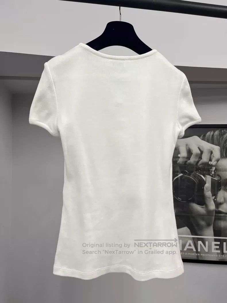 Chanel Chanel White short-sleeved T-shirt with studded bead embro Size XS / US 0-2 / IT 36-38 - 3 Thumbnail