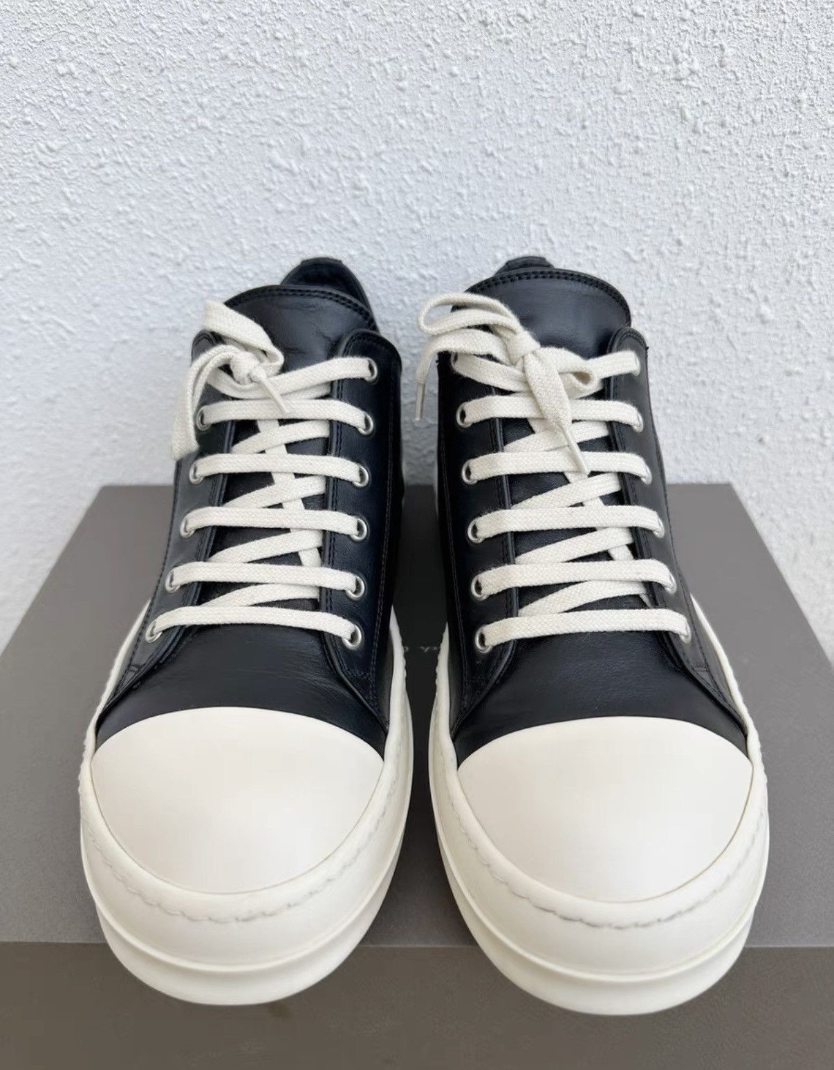 Rick Owens Rick Owens Mainline Calfskin Low-Top "Big Converse" Size US 8.5 / EU 41-42 - 4 Thumbnail