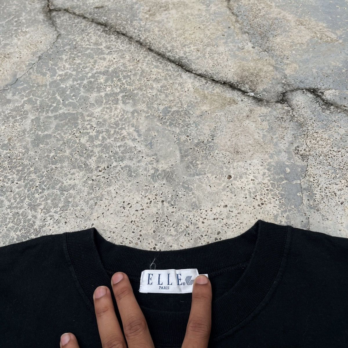Vintage Vintage Elle Paris Nice Big Logo Design Tee Rare Size US XL / EU 56 / 4 - 3 Thumbnail