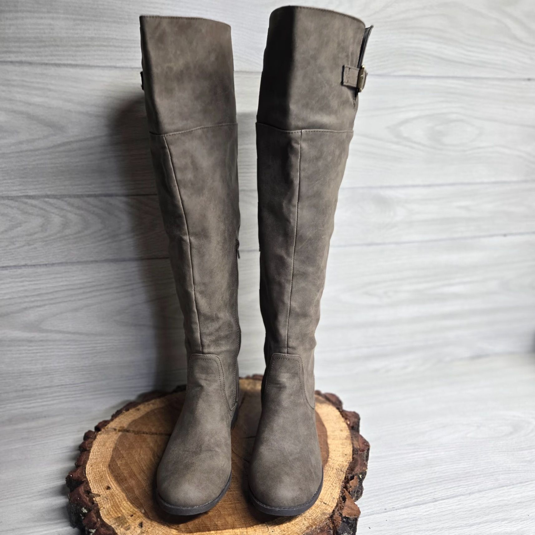 Vintage VINTAGE Charlotte Russe Brown Round Toe Tall Boots Soft Suede Adult Women's Size 8 Size US 8 / IT 38 - 3 Thumbnail