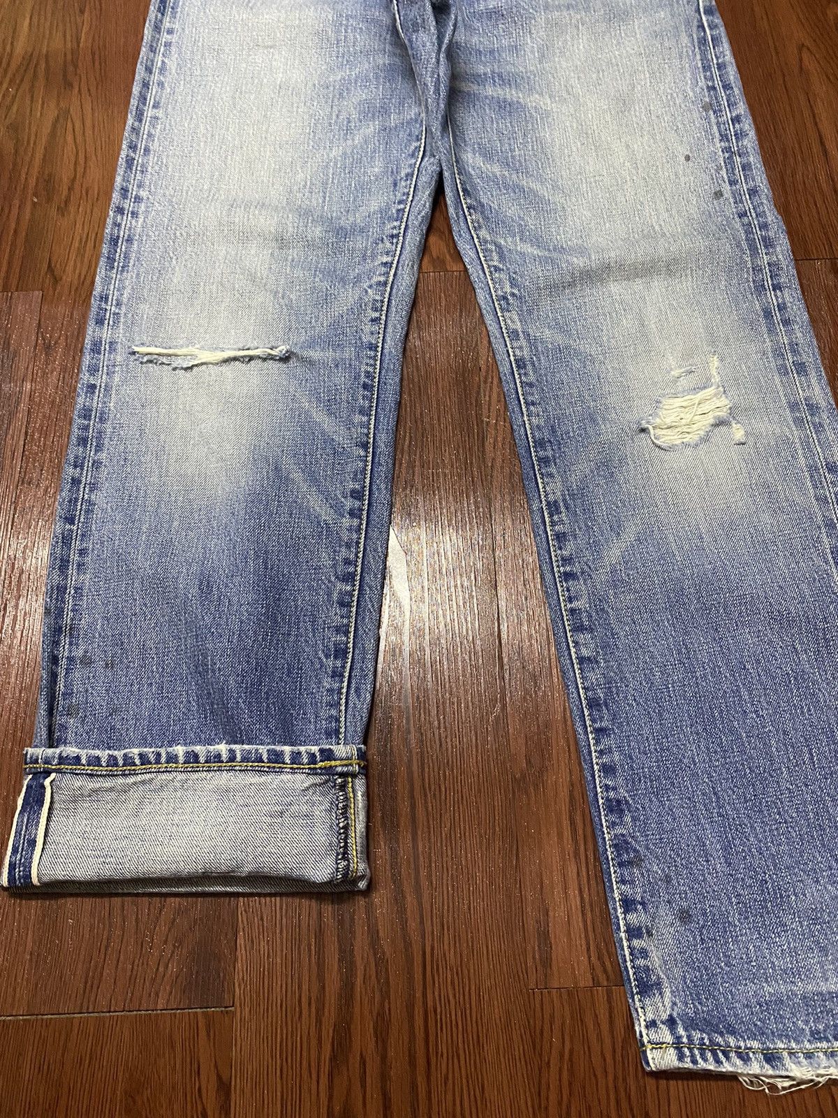 Japanese Brand Vintage Japanese Brand Light Wash Distressed Grunge Jeans Size US 31 - 5 Thumbnail