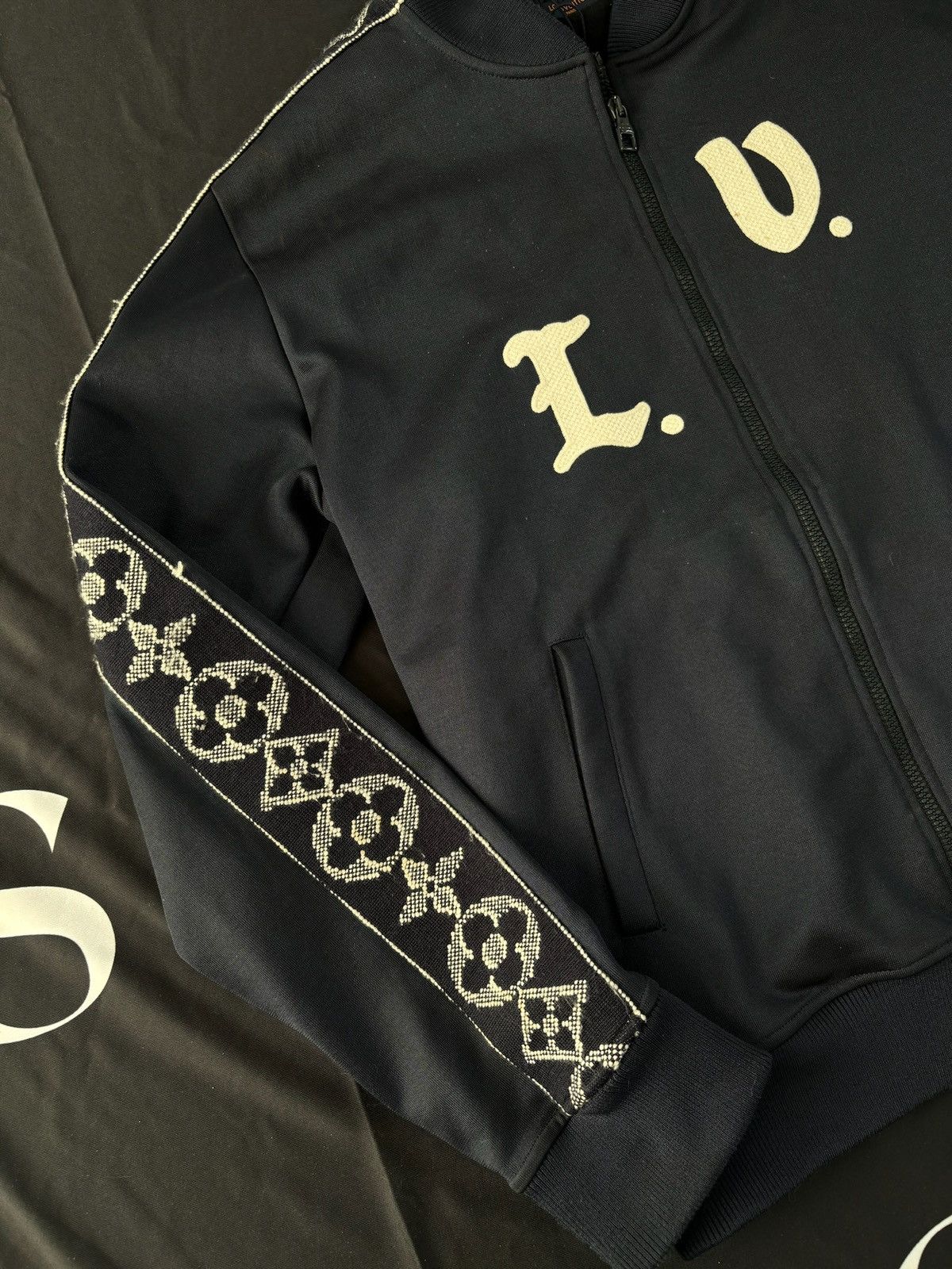 Louis Vuitton Louis Vuitton Flower Track Jacket Size US XL / EU 56 / 4 - 2 Thumbnail