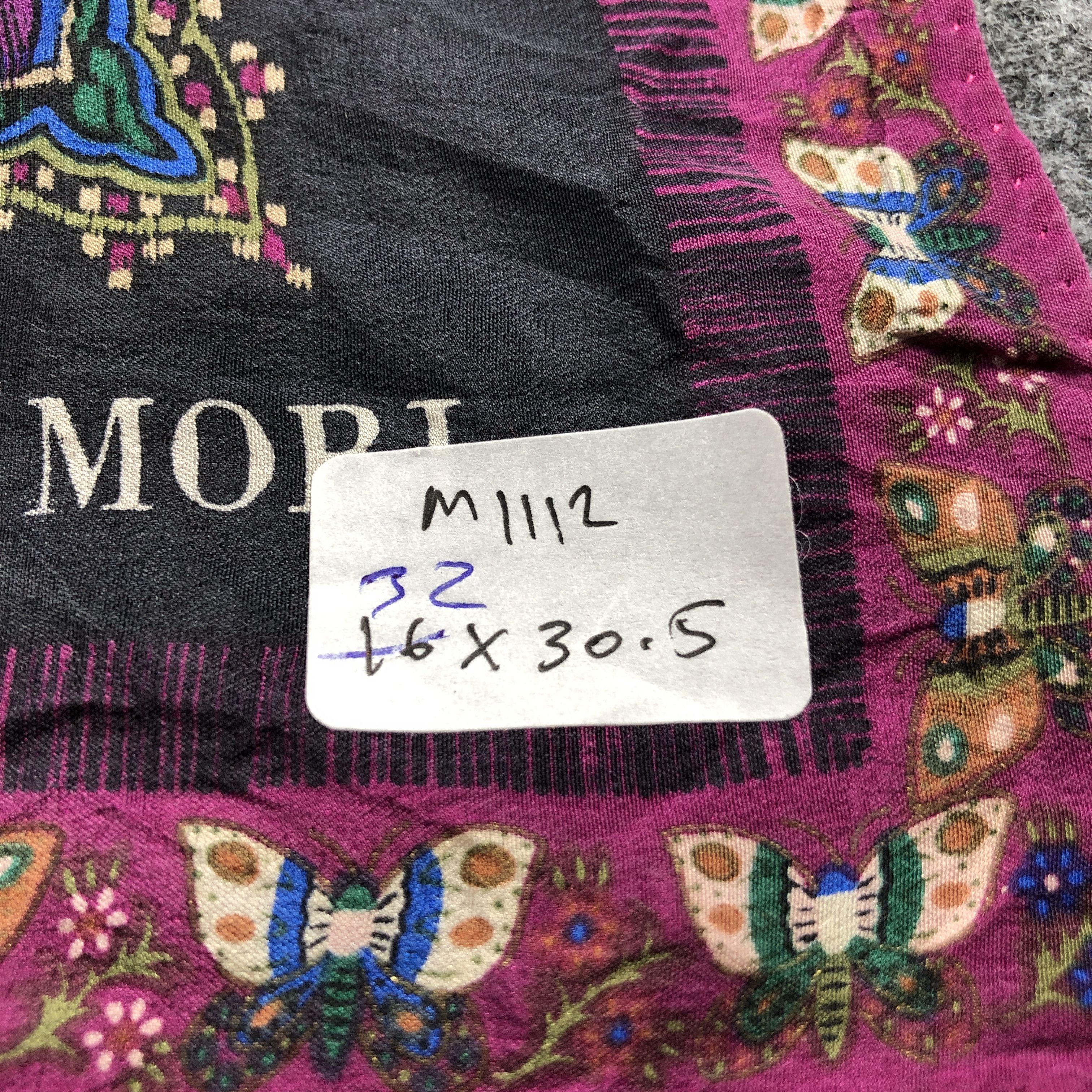 Hanae Mori Hanae Mori Luxury Paisley Hand Rolled Silk Scarf M1112 Size ONE SIZE - 8 Thumbnail