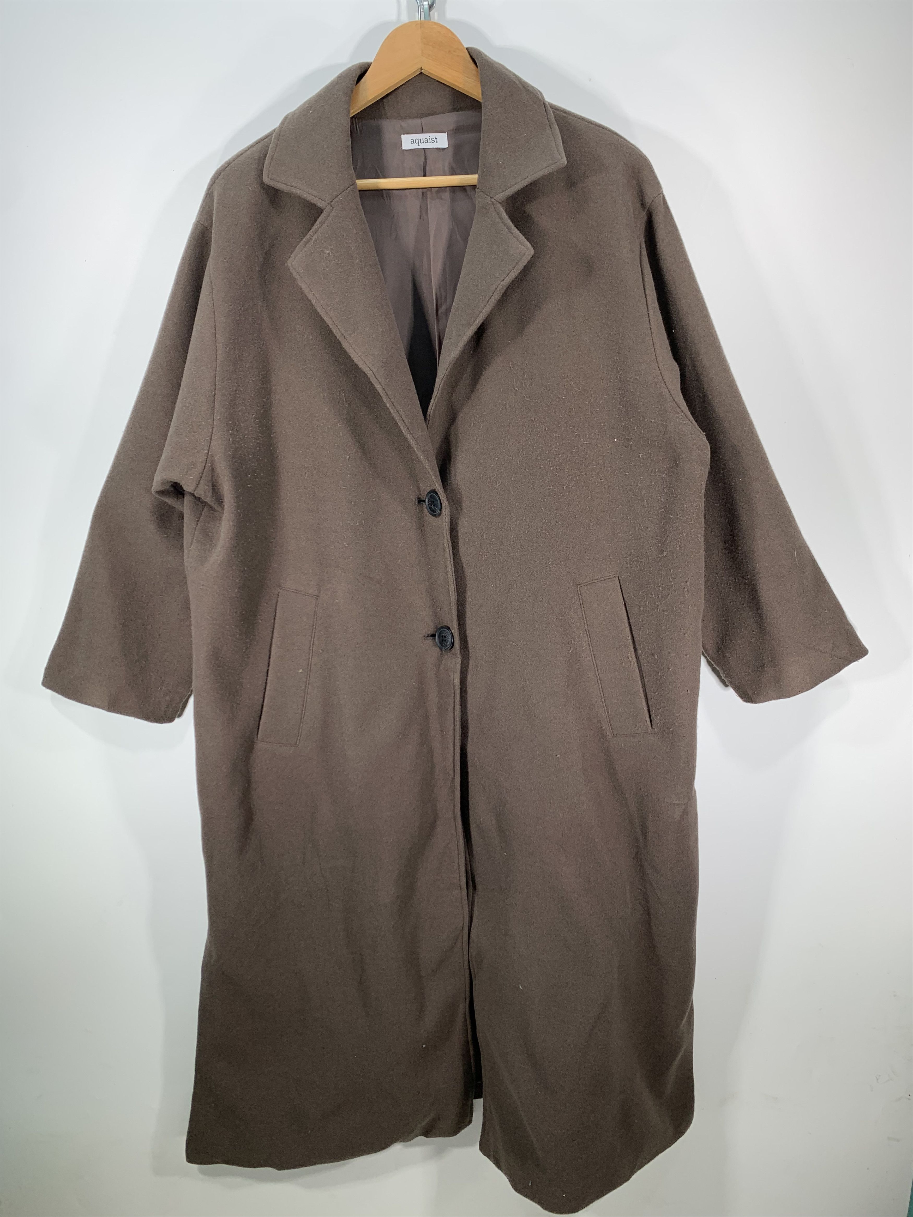 Aquiast overcoat