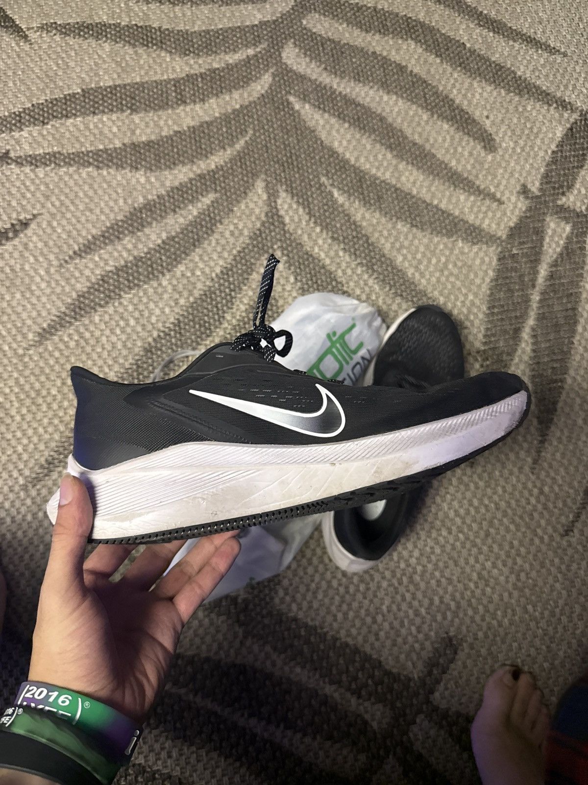 Nike Nike Zoom Winflo 7 Black Running Shoes 2020 edition StockX Size US 11 / EU 44 - 9 Thumbnail