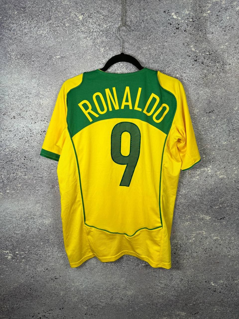 Vintage RONALDO Brazil 2004/06 Nike Fan Soccer Jersey XL Size Size US XL / EU 56 / 4 - 2 Thumbnail