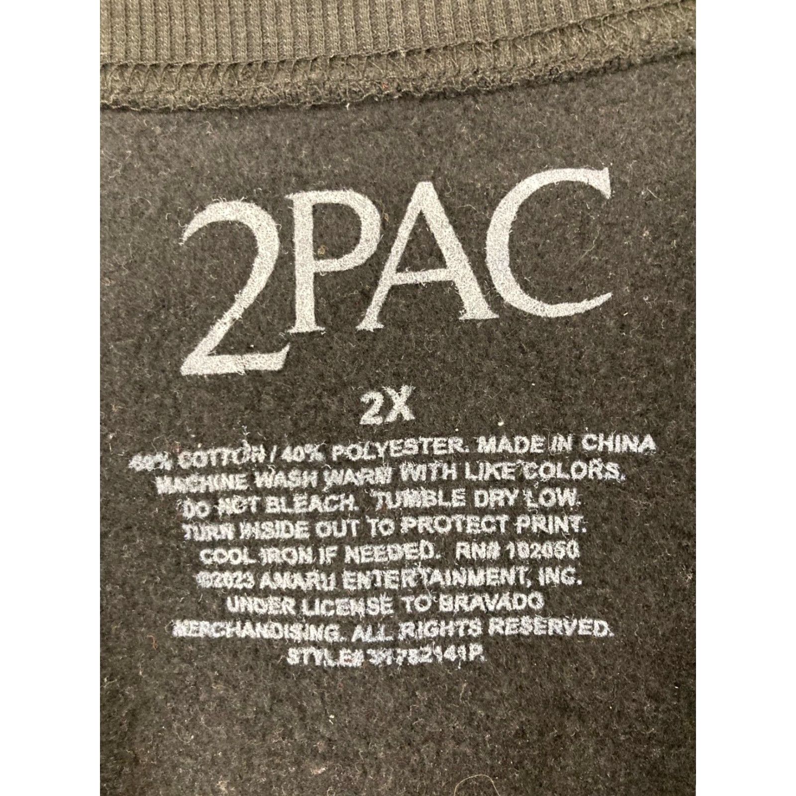 Vintage VINTAGE 2PAC Mens Sweatshirt 2XL Black 90s Cotton Blend Crew Neck Long Sleeve Easy Care Size US XXL / EU 58 / 5 - 6 Thumbnail