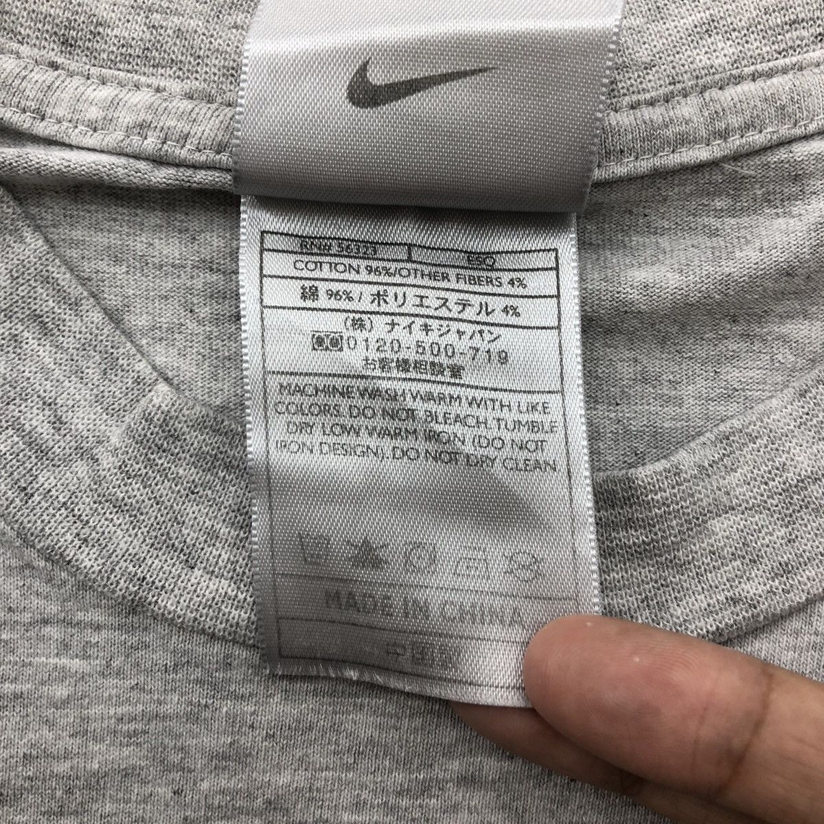 Nike × Vintage Vintage NIKE Floral Tee Shirt Women T Shirt Size US M / EU 48-50 / 2 - 5 Thumbnail