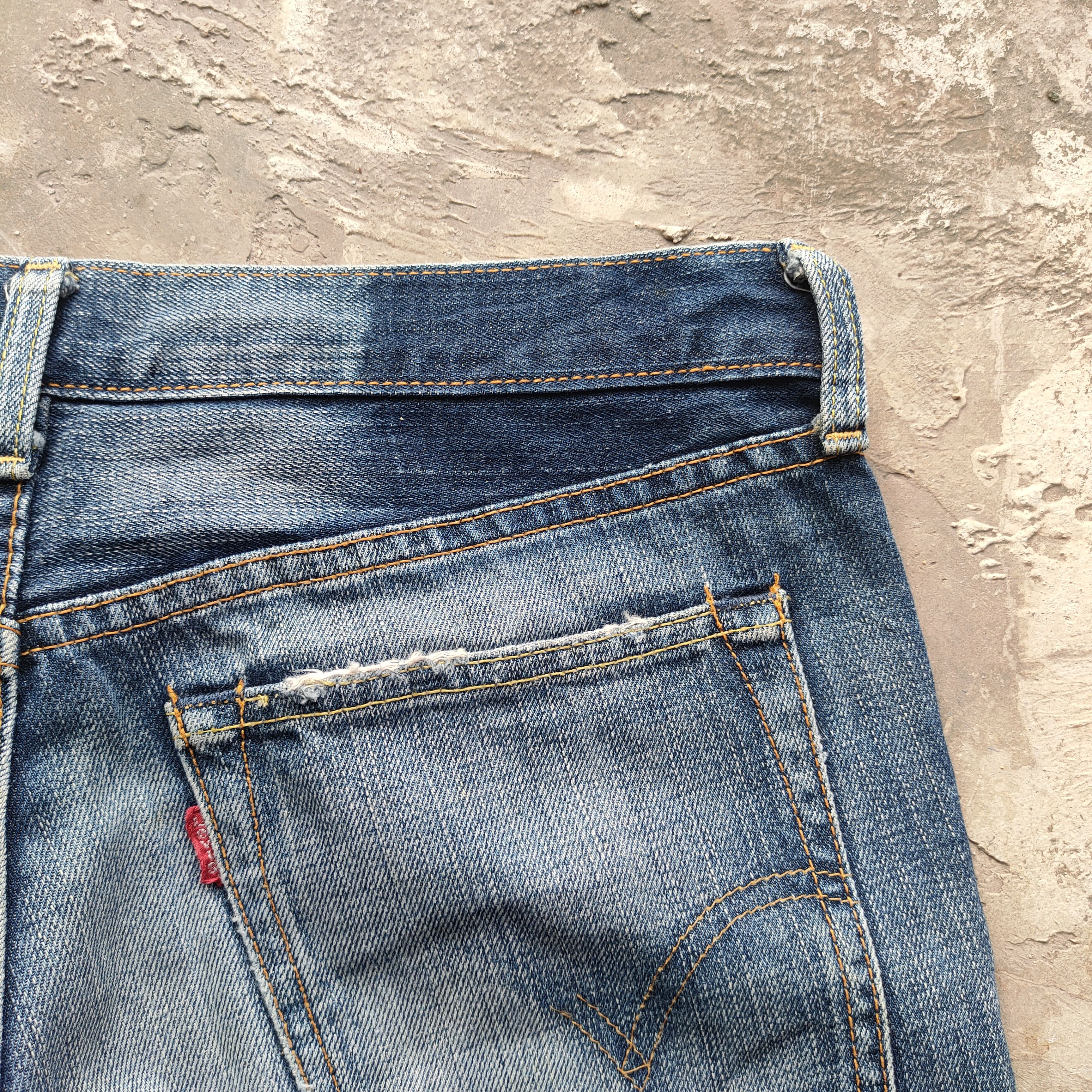 Levi's Vintage Clothing VINTAGE LEVI'S 517 FLARE FADED JEANS PANTS Size US 32 / EU 48 - 11 Thumbnail