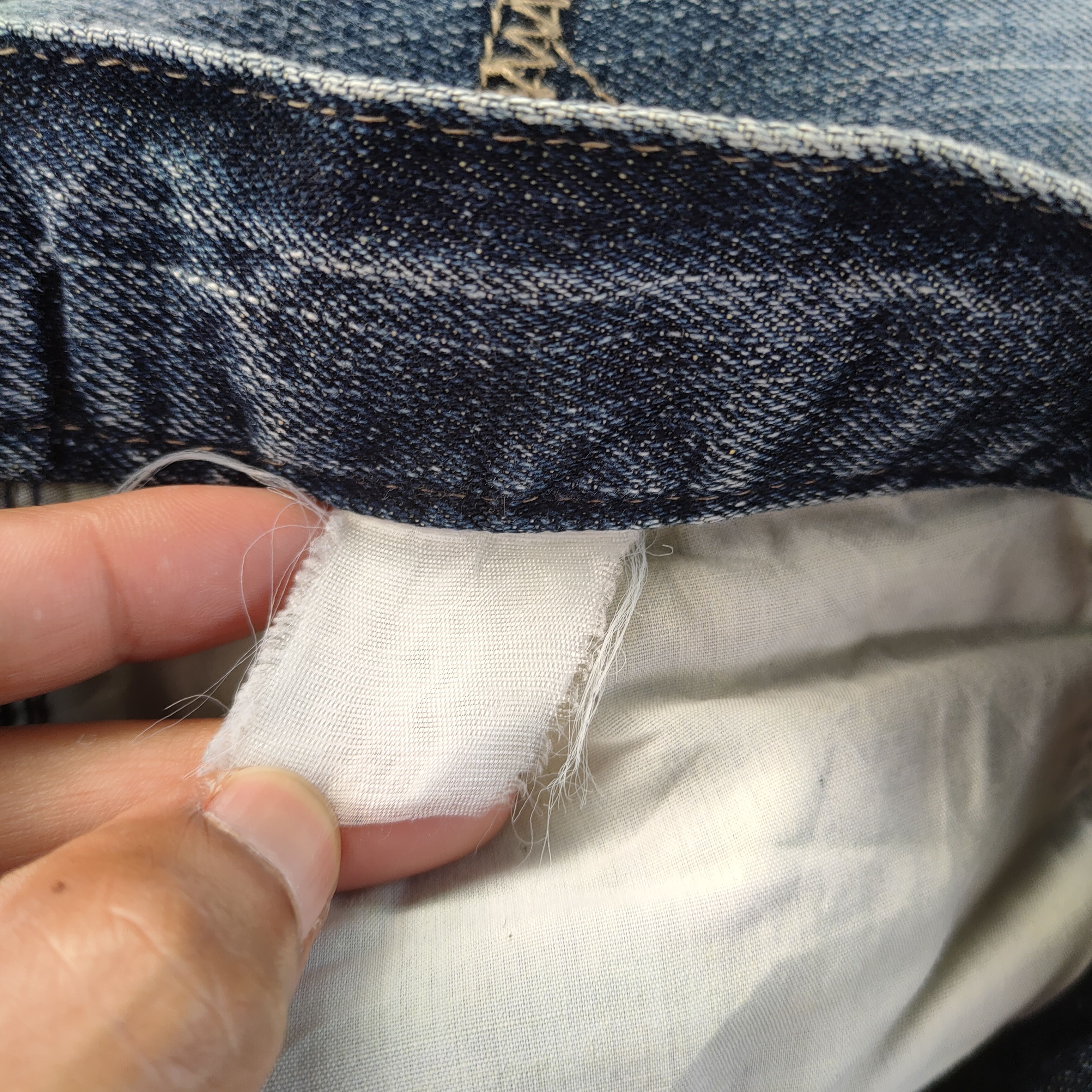 Japanese Brand VINTAGE JAPANESE FADED DISTRESSED JEANS PANTS Size US 34 / EU 50 - 12 Thumbnail