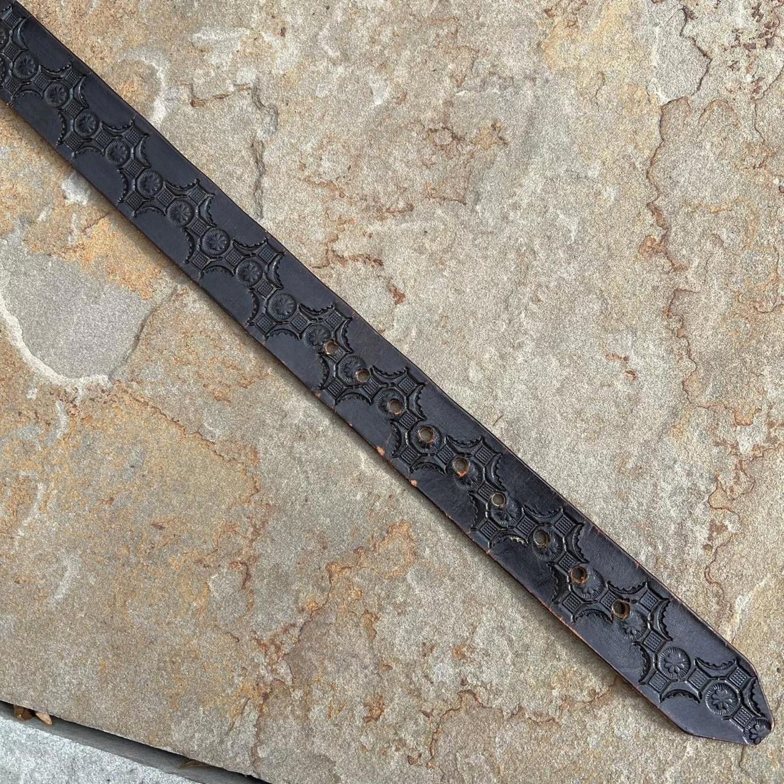 Vintage Vintage 70s Fishing Buckle Embossed Black Leather Belt Size ONE SIZE - 5 Thumbnail