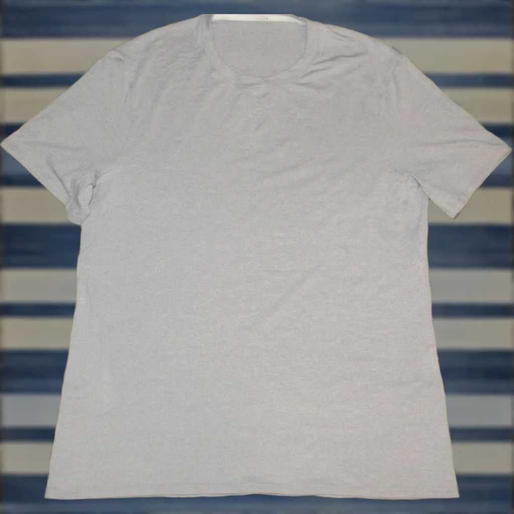 Lululemon LULULEMON Grey Short Sleeve T Shirt Crewneck XL Men Size US XL / EU 56 / 4 - 1 Thumbnail