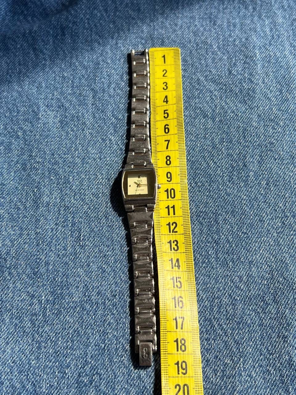 Jewelry × Vintage Vintage Omax Gold Dial Watch Chevron Bracelet Japanese Brand Size ONE SIZE - 5 Thumbnail